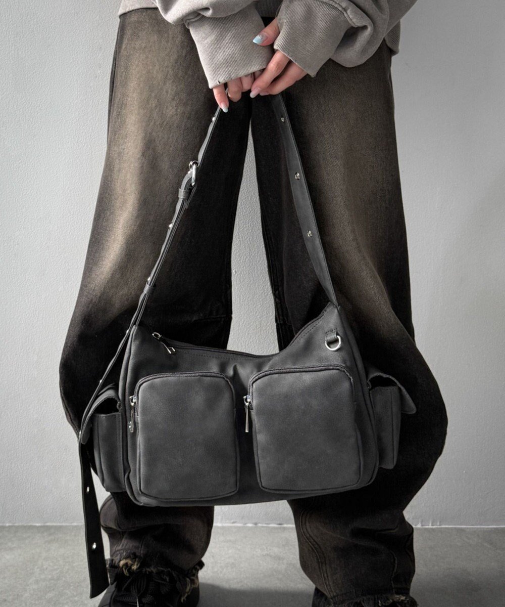 【ウィゴー/WEGO】の2wayハトメショルダー インテリア・キッズ・メンズ・レディースファッション・服の通販 founy(ファニー) ファッション Fashion レディースファッション Fashion for Women シンプル Simple, Minimal スマホ Smartphone, Mobile Device フロント Front, Front Design ポケット Pocket, Pocket Detail 旅行 Travel A/W・秋冬 Autumn/Winter グレー|ID: prp329100004793260 ipo3291000000034779029