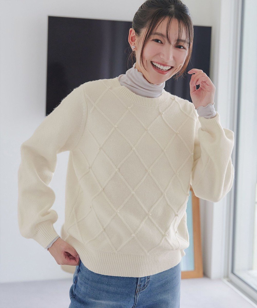 【ティアクラッセ/Tiaclasse】のダイヤ柄パール付きニットプルオーバー インテリア・キッズ・メンズ・レディースファッション・服の通販 founy(ファニー) ファッション Fashion レディースファッション Fashion for Women トップス・カットソー Cut & Sew Tops ニット Knit Tops & Sweaters カジュアルプルオーバー・ニットトップス Pullovers & Knit Tops / Casual Pullovers ウォッシャブル Machine Washable 春 Spring 洗える Machine Washable ショート Short, Short Length シンプル Simple, Minimal セーター Sweater, Knitwear 長袖 Long Sleeve, Full Sleeve パール Pearl, Pearl Accent ポケット Pocket, Pocket Detail ラウンド Round, Round Neck A/W・秋冬 Autumn/Winter エレガント 上品 Elegant オフホワイト|ID: prp329100004793265 ipo3291000000034779062