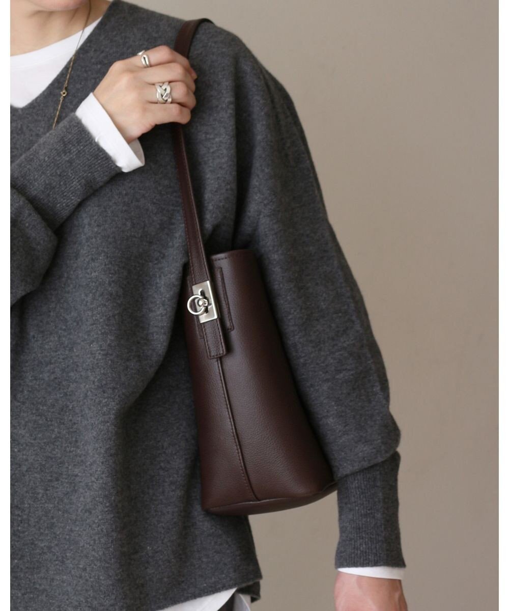 【モローバイサンク/MORROW by thank】のNINE ショルダーバッグ インテリア・キッズ・メンズ・レディースファッション・服の通販 founy(ファニー) ファッション Fashion レディースファッション Fashion for Women バッグ Bags 傘 Umbrella, Parasol ショルダー Shoulder, Shoulder Strap シルバー Silver, Metallic Silver シンプル Simple, Minimal スタイリッシュ Stylish, Fashionable センター Center, Center Line 財布 Wallet, Purse フィット Fit, Slim Fit ポケット Pocket, Pocket Detail モダン Modern, Contemporary 日本製 Made In Japan エレガント 上品 Elegant ビジネス 仕事 通勤 Business / Work / Commuting ディープブラウン|ID: prp329100004793276 ipo3291000000034779115