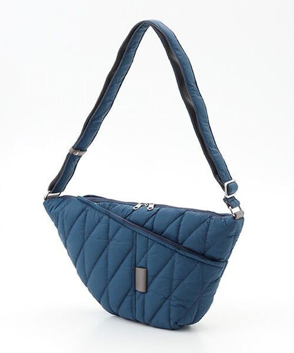 【イザック/Y'SACCS】のバイアスキルトショルダー インテリア・キッズ・メンズ・レディースファッション・服の通販 founy(ファニー) 　ファッション　Fashion　レディースファッション　Fashion for Women　キルト　Quilt, Quilted Fabric　スマート　Smart, Elegant　タフタ　Taffeta, Structured Fabric　バイアス　Bias, Diagonal Cut　ボンディング　Bonding, Bonded Fabric　ポケット　Pocket, Pocket Detail　ブルー|ID: prp329100004793280 ipo3291000000034779132