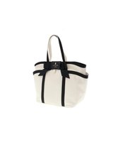 【ランバン オン ブルー/LANVIN en Bleu】のLANVIN en Bleu ランバンオンブルー ジュール トートバッグ ポーチ付 M 人気、トレンドファッション・服の通販 founy(ファニー) ファッション Fashion レディースファッション Fashion for Women バッグ Bags ポーチ&ミニバッグ Pouches & Mini Bags ショルダー Shoulder, Shoulder Strap センター Center, Center Line パール Pearl, Pearl Accent ポケット Pocket, Pocket Detail ポーチ Pouch, Small Case |ID:prp329100004797376