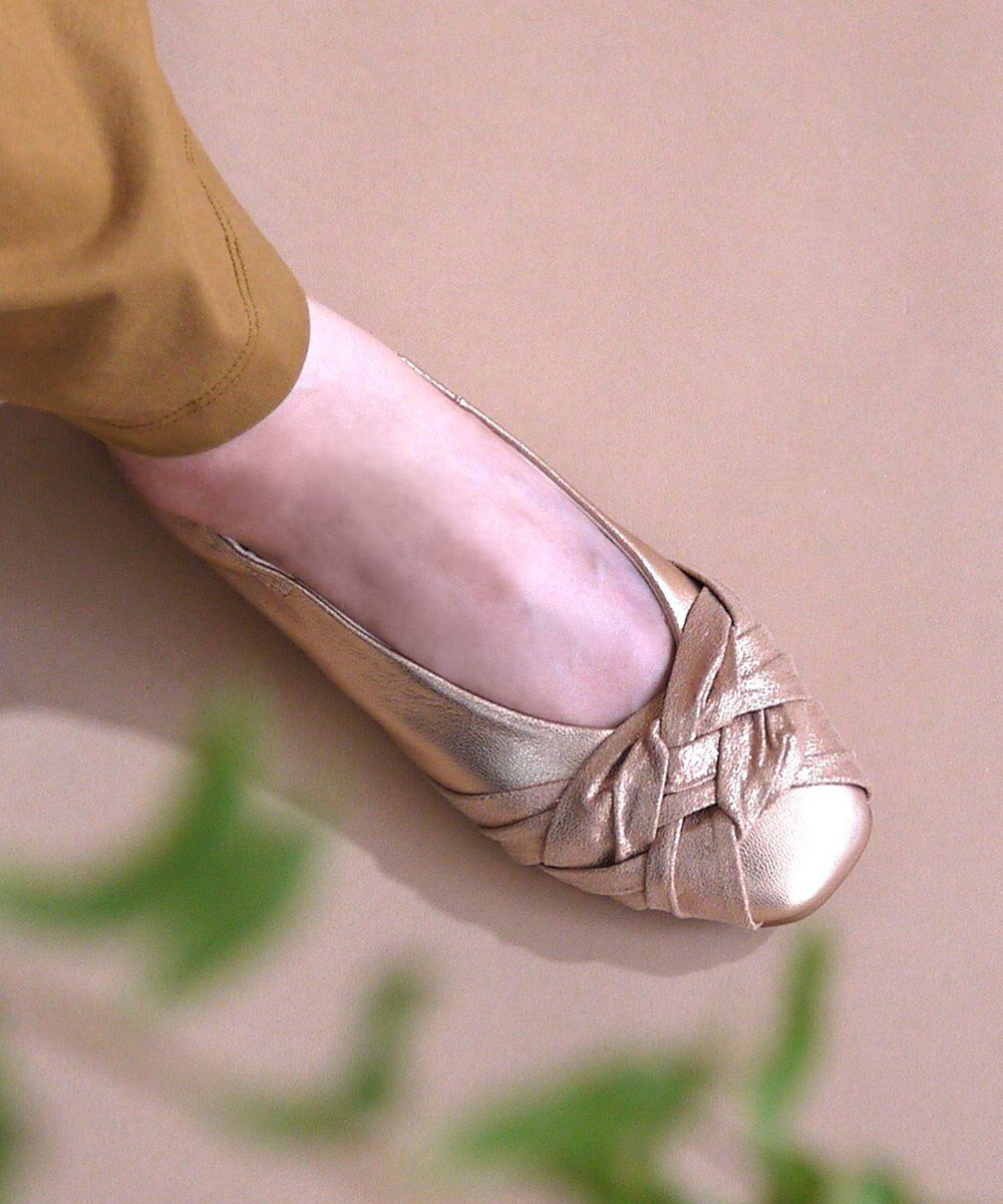 【ヌーベルローブオウ/nouvelleRobe Ou】の【本革・高反発】Square スクエアトゥ メッシュモチーフパンプス インテリア・キッズ・メンズ・レディースファッション・服の通販 founy(ファニー) ファッション Fashion レディースファッション Fashion for Women クッション Cushion, Throw Pillow 抗菌 Antibacterial, Bacteria-Resistant シューズ Shoes, Footwear シンプル Simple, Minimal バレエ Ballet, Ballet Style フィット Fit, Slim Fit フラット Flat, Flat Shoes メッシュ Mesh, Net Fabric A/W・秋冬 Autumn/Winter S/S・春夏 SS, Spring/Summer, Warm Season おすすめ Recommended / Our Picks 夏 Summer ピンクメタリック|ID: prp329100004797390 ipo3291000000034807333