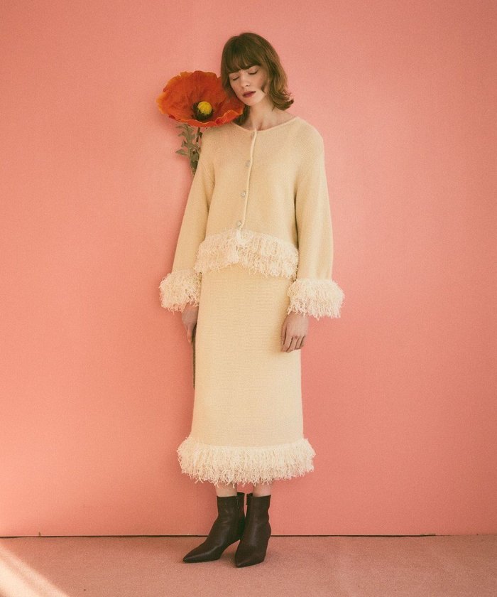 【グレース コンチネンタル/GRACE CONTINENTAL】のラメフェザーフリンジスカート インテリア・キッズ・メンズ・レディースファッション・服の通販 founy(ファニー) https://founy.com/ ファッション Fashion レディースファッション Fashion for Women スカート Skirts おすすめ Recommended / Our Picks アンゴラ Angora Knitwear セットアップ Set-Up, Coordinated Outfit フェザーヤーン Feather Yarn, Fluffy Yarn フリンジ Fringe, Tassel ホリデーシーズン Holiday Season リボン Ribbon, Bow エレガント 上品 Elegant A/W・秋冬 Autumn/Winter |ID: prp329100004797399 ipo3291000000034807358