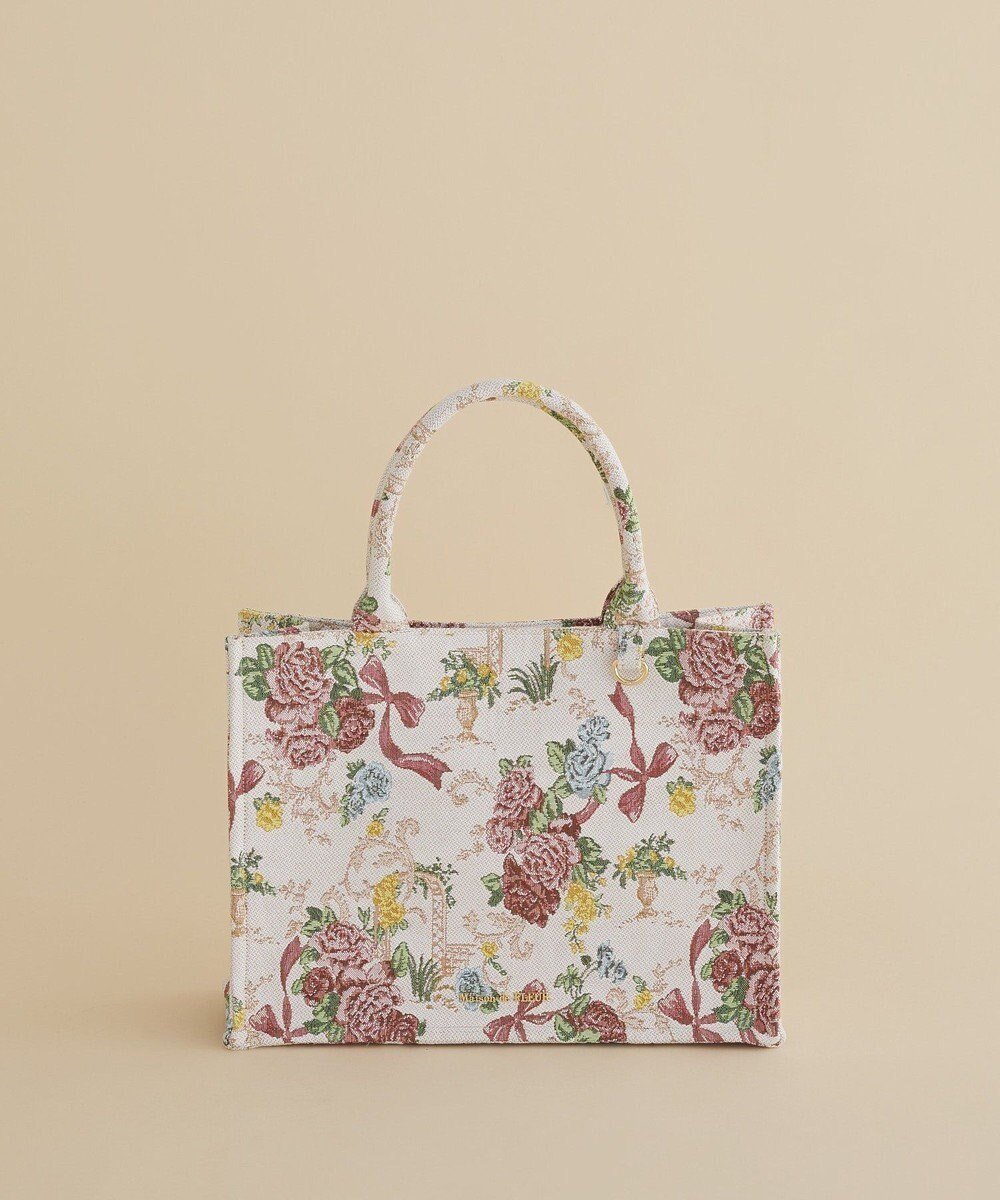 【メゾンドフルール/Maison de FLEUR】のフラワーガーデン柄ゴブランスクエアトートバッグ 人気、トレンドファッション・服の通販 founy(ファニー) ファッション Fashion レディースファッション Fashion for Women バッグ Bags ガーデン Garden, Gardening コレクション Collection, Seasonal Line スクエア Square, Square Shape チャーム Charm, Pendant フォルム Silhouette, Form フラワー Flower, Floral フランス France, French ポケット Pocket, Pocket Detail リボン Ribbon, Bow 冬 Winter / This Winter エレガント 上品 Elegant クリスマス X'mas Christmas / X'mas ホリデーシーズン Holiday Season other-1|ID: prp329100004797403 ipo3291000000034807368