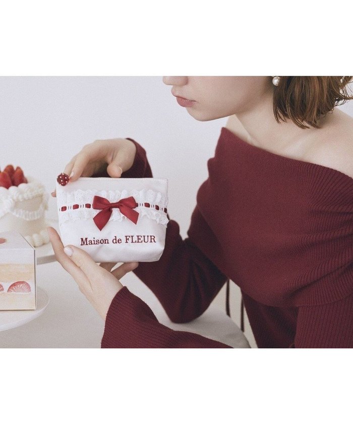 【メゾンドフルール/Maison de FLEUR】のガトーフレーズスクエアポーチ インテリア・キッズ・メンズ・レディースファッション・服の通販 founy(ファニー) https://founy.com/ ファッション Fashion レディースファッション Fashion for Women ミニ財布・二つ折り財布 Wallets & Card Cases ポーチ&ミニバッグ Pouches & Mini Bags コンパクト Compact, Small Size スクエア Square, Square Shape チャーム Charm, Pendant フォルム Silhouette, Form フリル Frill, Ruffle フロント Front, Front Design ホリデーシーズン Holiday Season ポーチ Pouch, Small Case モチーフ Motif, Design Theme リボン Ribbon, Bow 財布 Wallet, Purse |ID: prp329100004797407 ipo3291000000034807377