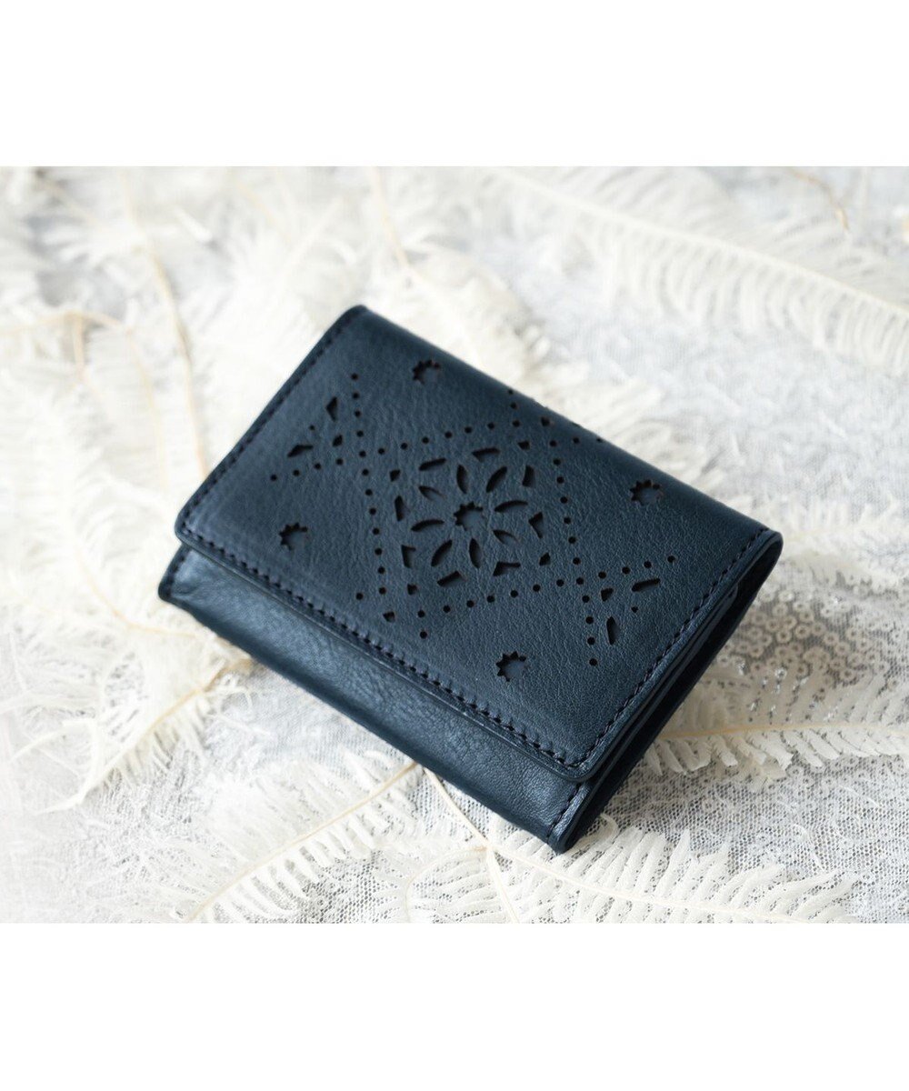 【ゲンテン/genten】のアーガイルカットワーク 小銭入れ インテリア・キッズ・メンズ・レディースファッション・服の通販 founy(ファニー) ファッション Fashion レディースファッション Fashion for Women ミニ財布・二つ折り財布 Wallets & Card Cases イタリア Italy フランス France, French ポケット Pocket, Pocket Detail 財布 Wallet, Purse ネイビーブルー|ID: prp329100004798664 ipo3291000000034817207