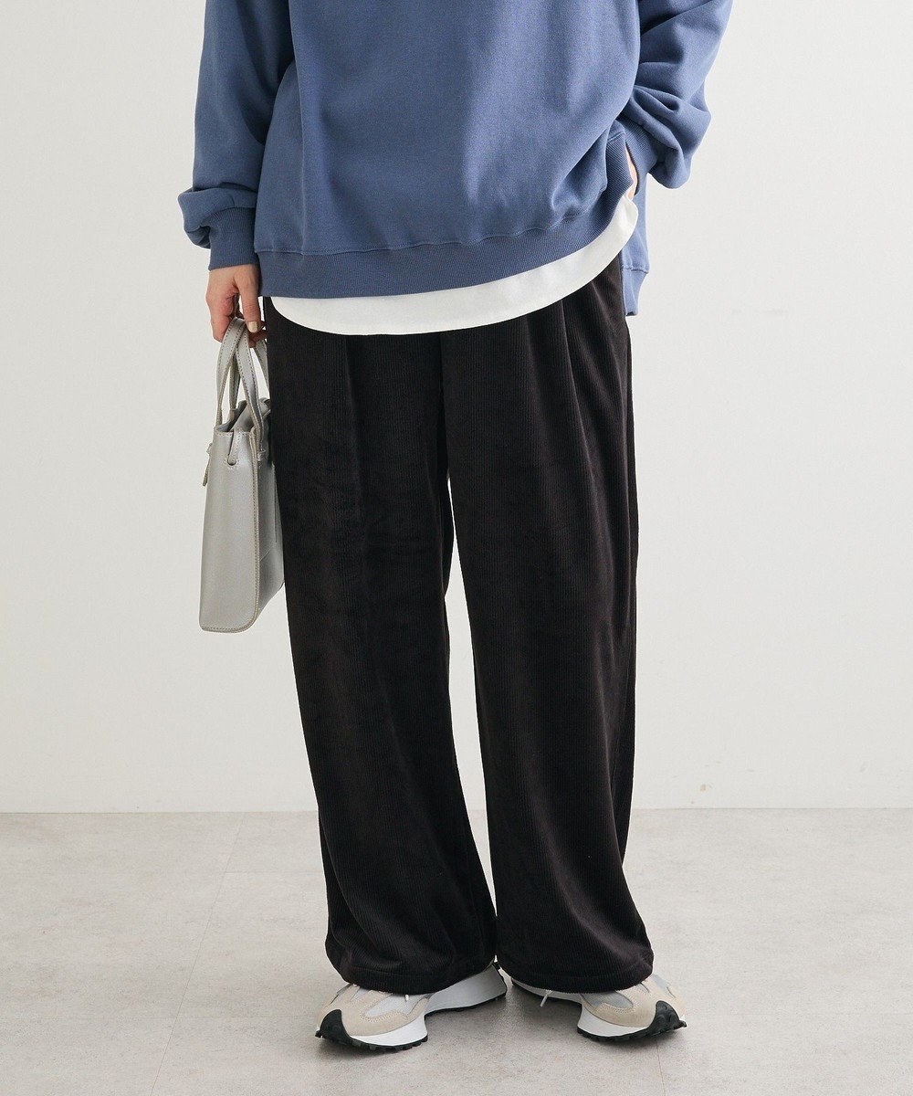 【グリーンパークス/Green Parks】のぽかぽか裏起毛ベロアイージーパンツ インテリア・キッズ・メンズ・レディースファッション・服の通販 founy(ファニー) 　ファッション　Fashion　レディースファッション　Fashion for Women　パンツ　Pants & Trousers　おすすめ　Recommended / Our Picks　ストレッチ　Stretch, Stretchy Fabric　ベロア　Velour, Soft Velvet　ベーシック　Basic, Essential　ポケット　Pocket, Pocket Detail　リラックス　Relax, Relaxed Fit　ワイド　Wide, Wide Fit　A/W・秋冬　Autumn/Winter　Black|ID: prp329100004798728 ipo3291000000035627879