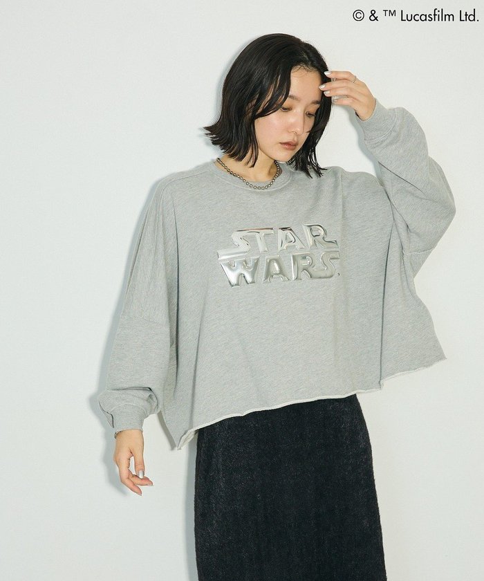 【グリーンパークス/Green Parks】のSTAR WARS/メタルプリントスウェット インテリア・キッズ・メンズ・レディースファッション・服の通販 founy(ファニー) https://founy.com/ ファッション Fashion レディースファッション Fashion for Women トップス・カットソー Cut & Sew Tops レディースパーカー・カジュアルフーディー Casual Hoodies & Sweatshirts スウェット・クルーネックトップス Sweatshirts & Crewnecks / Relaxed Fit Sweat Tops おすすめ Recommended / Our Picks スウェット / スエット Sweatshirt, Sweatwear フロント Front, Front Design ポケット Pocket, Pocket Detail ワイド Wide, Wide Fit A/W・秋冬 Autumn/Winter |ID: prp329100004798738 ipo3291000000035549345