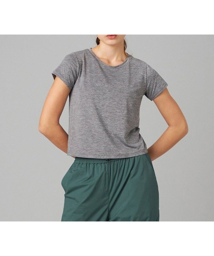 【チャコット/Chacott】のChacott BALANCE ドライストレッチリフレクターTシャツ インテリア・キッズ・メンズ・レディースファッション・服の通販 founy(ファニー) https://founy.com/ ファッション Fashion レディースファッション Fashion for Women トップス・カットソー Cut & Sew Tops シャツ・ブラウス・オフィスカジュアル Elegant Blouses & Button-Ups ロングTシャツ・Tシャツ Longline T-Shirts & Tees アウトドア Outdoor Clothing 吸水 Absorbent, Quick-Dry 軽量 Lightweight, Ultra Light スタイリッシュ Stylish, Fashionable ストレッチ Stretch, Stretchy Fabric なめらか Smooth, Silky Texture フィット Fit, Slim Fit ランニング Running, Running Wear, Activewear, Jogging |ID: prp329100004798775 ipo3291000000034817643