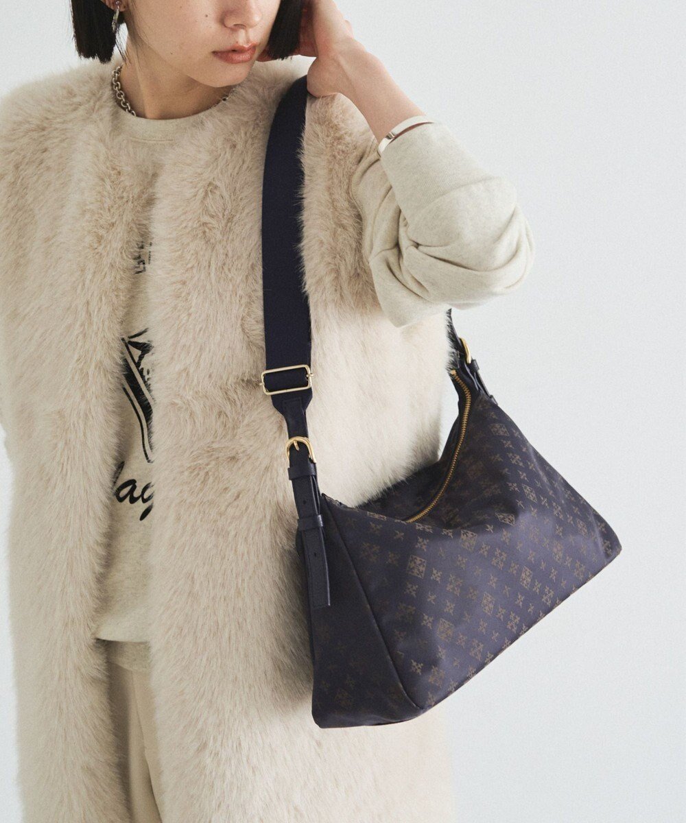 【ラシット/russet】のナイロンジャガード2WAYショルダーバッグ(SF-274) 人気、トレンドファッション・服の通販 founy(ファニー) 　ファッション　Fashion　レディースファッション　Fashion for Women　傘　Umbrella, Parasol　軽量　Lightweight, Ultra Light　ショルダー　Shoulder, Shoulder Strap　シルバー　Silver, Metallic Silver　シンプル　Simple, Minimal　パープル　Purple, Violet　フォルム　Silhouette, Form　ベーシック　Basic, Essential　ポケット　Pocket, Pocket Detail　再入荷　Restock / Back in Stock　おすすめ　Recommended / Our Picks　日本製　Made In Japan　エレガント 上品　Elegant　 other-1|ID: prp329100004800203 ipo3291000000034826661