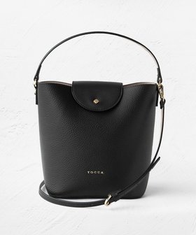 【トッカ/TOCCA】のPETAL SILHOUETTE LEATHER BAG レザーバッグ 人気、トレンドファッション・服の通販 founy(ファニー) ファッション Fashion レディースファッション Fashion for Women バッグ Bags ショルダー Shoulder, Shoulder Strap スタイリッシュ Stylish, Fashionable 財布 Wallet, Purse トレンド Trend, Trending Now バランス Balance, Style Balance フェミニン Feminine, Girly フラップ Flap, Flap Pocket ポケット Pocket, Pocket Detail モダン Modern, Contemporary S/S・春夏 SS, Spring/Summer, Warm Season おすすめ Recommended / Our Picks 夏 Summer ビジネス 仕事 通勤 Business / Work / Commuting 2026年 2026 |ID:prp329100004801455