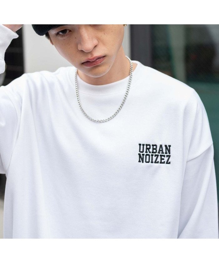 【ウィゴー/WEGO / MEN】の【2点SET】アクセ付き裏シャギーグラフィックプルオーバー インテリア・キッズ・メンズ・レディースファッション・服の通販 founy(ファニー) https://founy.com/ ファッション Fashion メンズファッション Fashion for Men トップス・カットソー Cut & Sew Tops アンサンブル Ensemble Set 秋 Autumn カーゴパンツ Cargo Pants, Utility Pants グラフィック Graphic, Graphic Design シルバー Silver, Metallic Silver シンプル Simple, Minimal スウェット / スエット Sweatshirt, Sweatwear スマホ Smartphone, Mobile Device セットアップ Set-Up, Coordinated Outfit ダメージ Distressed, Destroyed デニム Denim, Jeans Material トレンド Trend, Trending Now ネックレス Necklace, Pendant Necklace 長袖 Long Sleeve, Full Sleeve プリント Print, Printed Pattern 防寒 Cold Protection, Winter-Ready ワイド Wide, Wide Fit 冬 Winter / This Winter A/W・秋冬 Autumn/Winter おすすめ Recommended / Our Picks |ID: prp329100004802827 ipo3291000000034846161