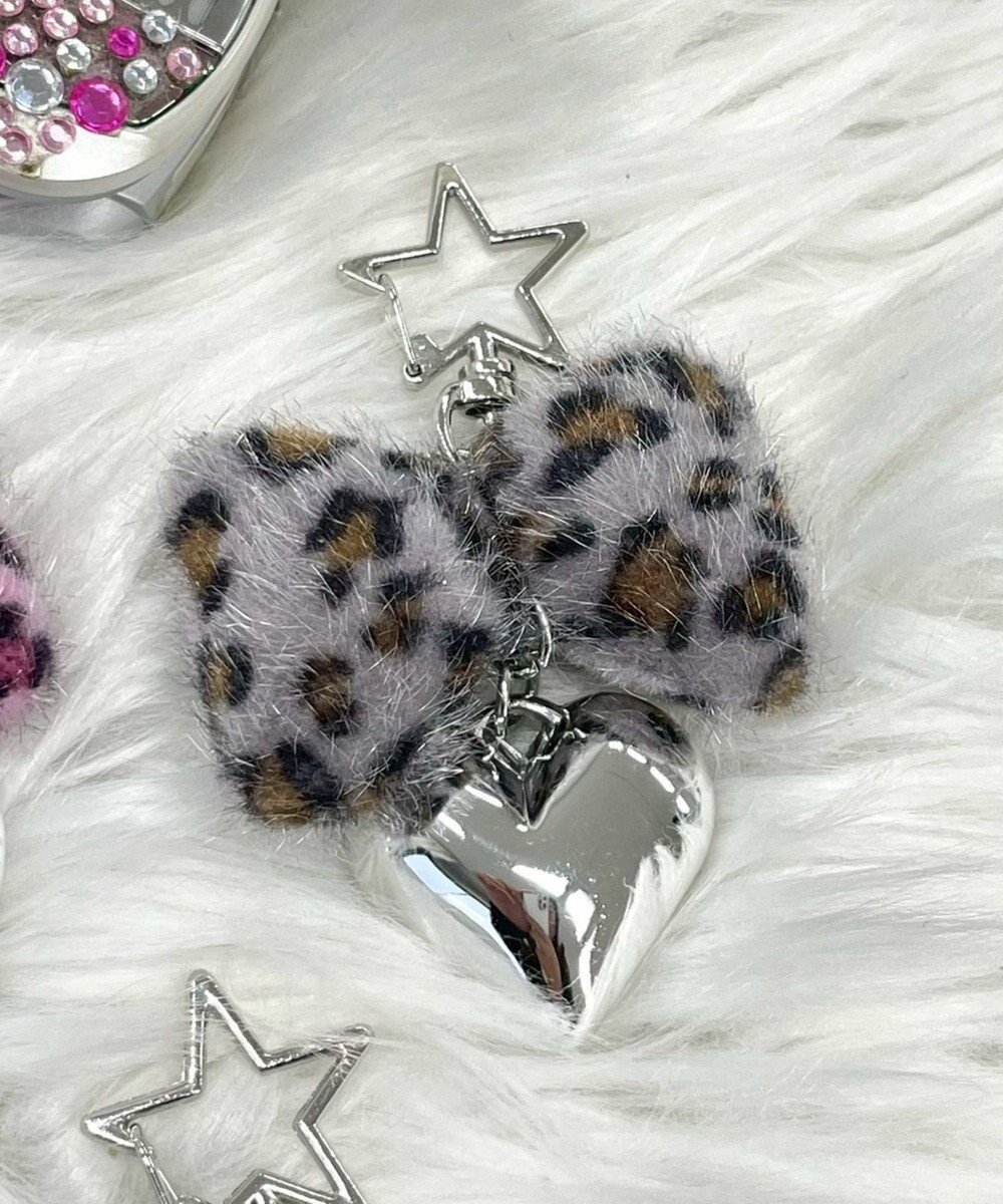 【ウィゴー/WEGO】のレオパードリボンキーホルダー インテリア・キッズ・メンズ・レディースファッション・服の通販 founy(ファニー) ファッション Fashion レディースファッション Fashion for Women ミニ財布・二つ折り財布 Wallets & Card Cases おすすめ Recommended / Our Picks キーホルダー Keychain, Key Holder スマホ Smartphone, Mobile Device メタル Metal, Metal Parts リボン Ribbon, Bow リュック Backpack, Rucksack レオパード Leopard, Animal Print 財布 Wallet, Purse グレー|ID: prp329100004802854 ipo3291000000034846315