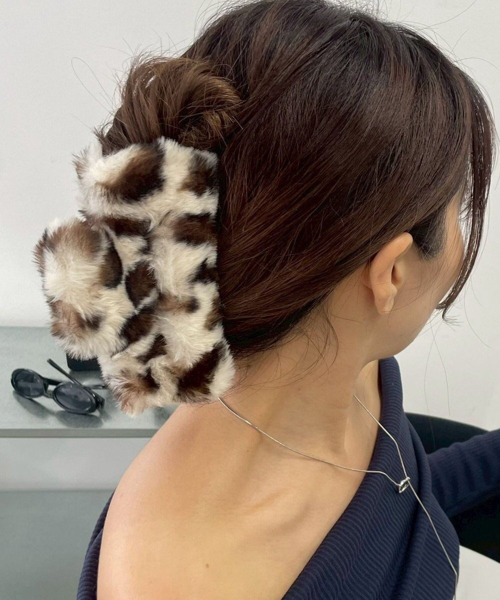 【ウィゴー/WEGO】のLファーレオパードスクエアバンス インテリア・キッズ・メンズ・レディースファッション・服の通販 founy(ファニー) ファッション Fashion レディースファッション Fashion for Women シュシュ&ヘアアクセ/ヘアアレンジ Scrunchies & Hair Accessories おすすめ Recommended / Our Picks アクセサリー Fashion Accessories スマホ Smartphone, Mobile Device トレンド Trend, Trending Now A/W・秋冬 Autumn/Winter ベージュ|ID: prp329100004802860 ipo3291000000034846343