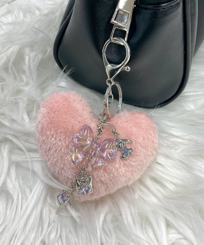 【ウィゴー/WEGO】のファーハートビーズチャームキーホルダー インテリア・キッズ・メンズ・レディースファッション・服の通販 founy(ファニー) https://founy.com/ ファッション Fashion レディースファッション Fashion for Women ミニ財布・二つ折り財布 Wallets & Card Cases おすすめ Recommended / Our Picks アニマル Animal Print ガーリー Girly, Feminine Style キーホルダー Keychain, Key Holder スマホ Smartphone, Mobile Device チャーム Charm, Pendant ビジュー Bijou, Jewel-like Accent ポーチ Pouch, Small Case 冬 Winter / This Winter 財布 Wallet, Purse |ID: prp329100004803944 ipo3291000000034854081