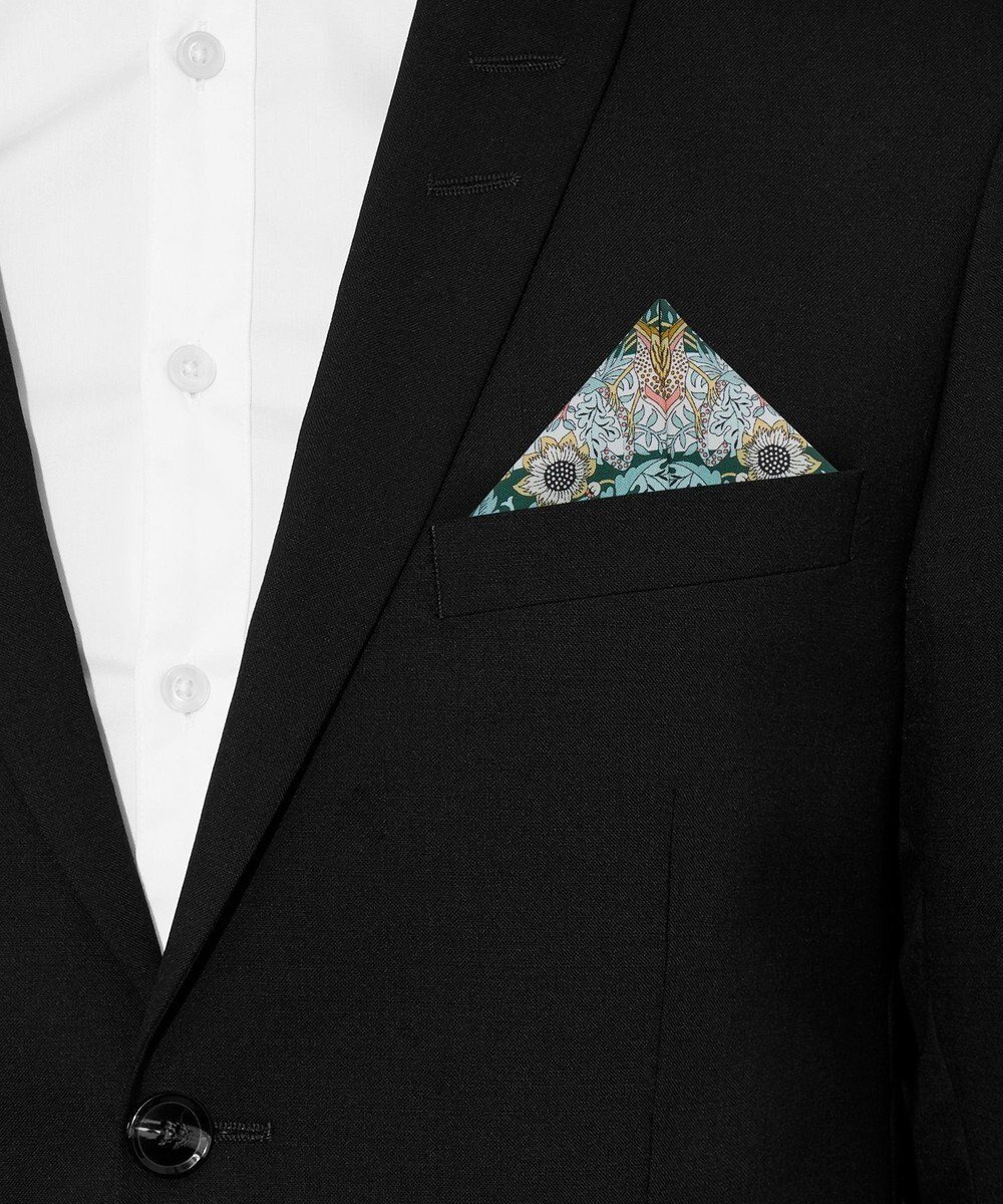 【リバティ/LIBERTY / MEN】のストロベリー シーフ ストライプ シルクポケットチーフ インテリア・キッズ・メンズ・レディースファッション・服の通販 founy(ファニー) ファッション Fashion メンズファッション Fashion for Men ジャケット Jacket, Outerwear ストライプ Stripe, Striped Pattern スーツ Suit, Formalwear ファブリック Fabric, Textile フォーマル Formal, Dressy プリント Print, Printed Pattern ポケット Pocket, Pocket Detail グリーン|ID: prp329100004804997 ipo3291000000034863873