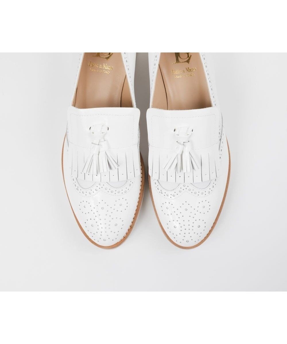 【ボントレ/BONTRE】の【LucaGrossi/ルカグロッシ】メダリオンタッセルローファー/B778M-RS インテリア・キッズ・メンズ・レディースファッション・服の通販 founy(ファニー) ファッション Fashion レディースファッション Fashion for Women イタリア Italy エナメル Patent Leather シューズ Shoes, Footwear タッセル Tassel, Fringe ドレス Dress, One-Piece フィット Fit, Slim Fit エレガント 上品 Elegant ビジネス 仕事 通勤 Business / Work / Commuting ホワイト|ID: prp329100004806311 ipo3291000000034876570