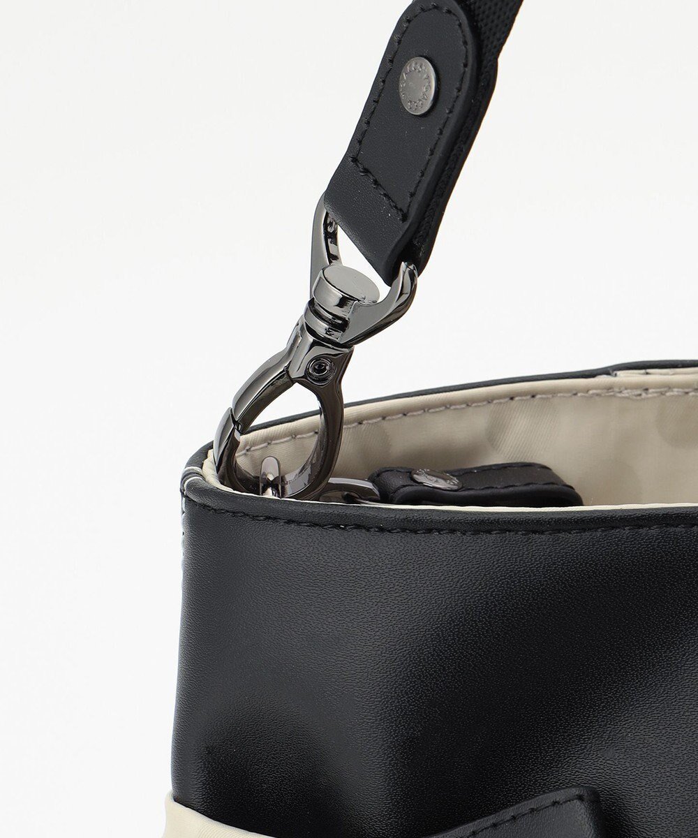 【イザック/Y'SACCS】のPolka Dots タックラウンド2WAYミドルトート インテリア・キッズ・メンズ・レディースファッション・服の通販 founy(ファニー) 　ファッション　Fashion　レディースファッション　Fashion for Women　バッグ　Bags　ジャカード／ジャガード　Jacquard, Woven Pattern　スマート　Smart, Elegant　ドット　Polka Dot, Dot Pattern　定番　Standard, Basic Item　バケツ　Bucket, Bucket Style　フォルム　Silhouette, Form　ポケット　Pocket, Pocket Detail　マグネット　Magnet, Magnetic Closure　ラウンド　Round, Round Neck　エレガント 上品　Elegant　グレージュ|ID: prp329100004807588 ipo3291000000034887331