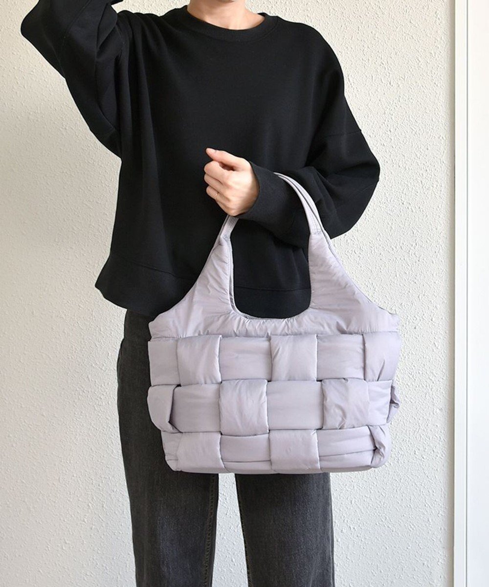 【イザック/Y'SACCS】のボンディングメッシュ トート インテリア・キッズ・メンズ・レディースファッション・服の通販 founy(ファニー) 　ファッション　Fashion　レディースファッション　Fashion for Women　バッグ　Bags　スマート　Smart, Elegant　タフタ　Taffeta, Structured Fabric　トレンド　Trend, Trending Now　ボンディング　Bonding, Bonded Fabric　ポケット　Pocket, Pocket Detail　メッシュ　Mesh, Net Fabric　エレガント 上品　Elegant　軽量　Lightweight, Ultra Light　ラベンダー|ID: prp329100004807612 ipo3291000000034887468