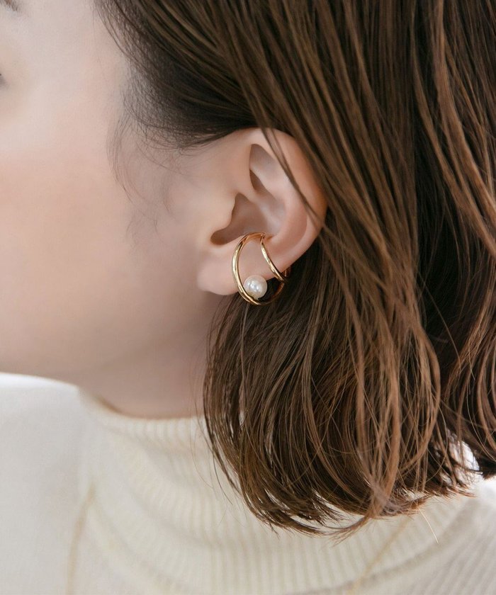 【フィービィー/phoebe】の2ラインパールイヤーカフ ゴールド インテリア・キッズ・メンズ・レディースファッション・服の通販 founy(ファニー) https://founy.com/ ファッション Fashion レディースファッション Fashion for Women ジュエリー Jewelry ファッションリング Fashion Rings イヤリング・フープ・ドロップタイプ Hoop, Drop & Clip Earrings おすすめ Recommended / Our Picks アクセサリー Fashion Accessories イヤリング Earrings イヤーカフ Ear Cuffs セレモニー Ceremony トレンド Trend, Trending Now パール Pearl, Pearl Accent フェミニン Feminine, Girly フォーマル Formal, Dressy 人気 Popular, Best Seller |ID: prp329100004807623 ipo3291000000034887543