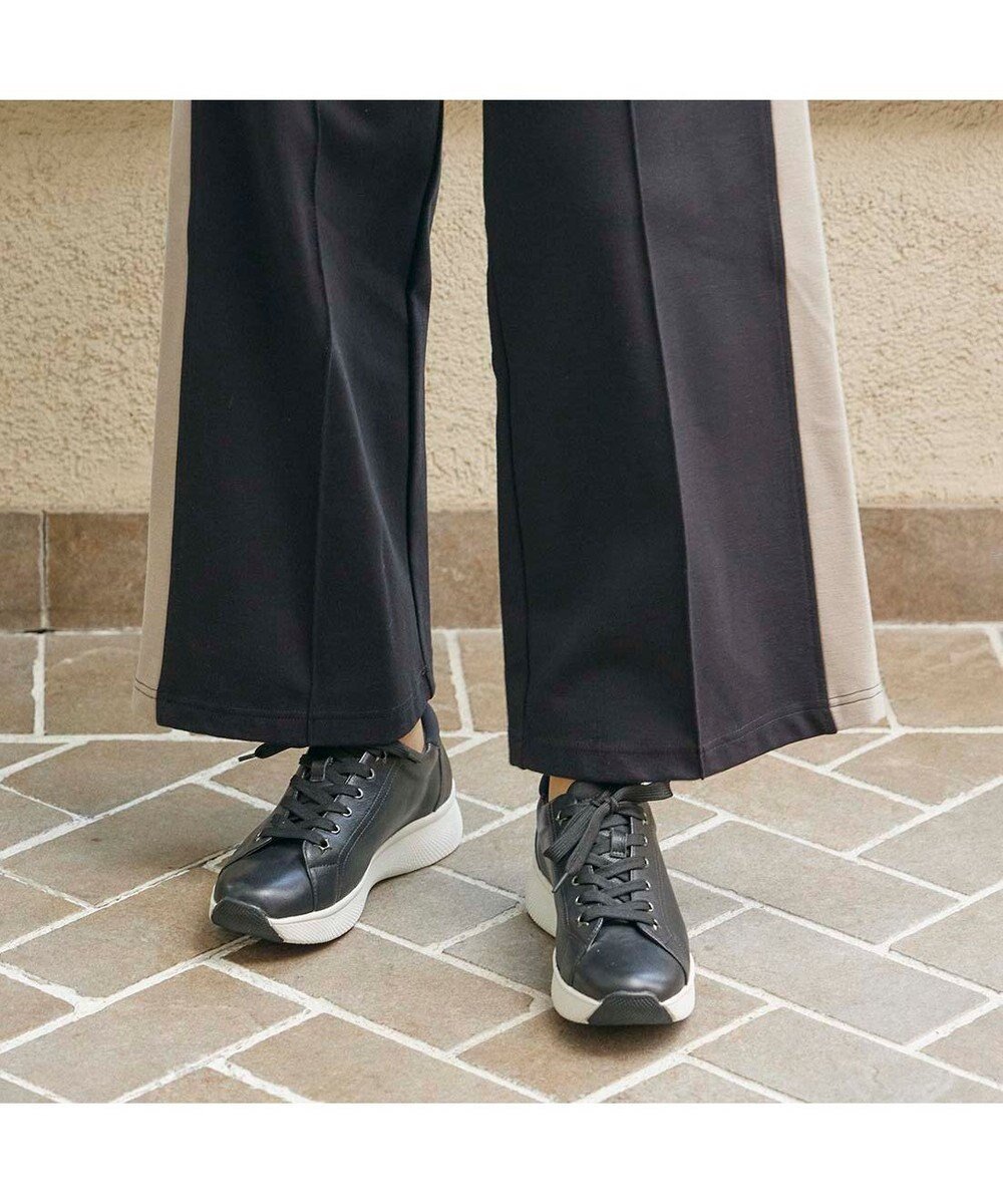 【モード エ ジャコモ/MODE ET JACOMO】のMODE ET JACOMO 【軽量】レースアップ厚底スニーカー インテリア・キッズ・メンズ・レディースファッション・服の通販 founy(ファニー) 　ファッション　Fashion　レディースファッション　Fashion for Women　インソール　Shoe Insole　クッション　Cushion, Throw Pillow　シンプル　Simple, Minimal　スタイリッシュ　Stylish, Fashionable　スニーカー　Sneakers, Trainers　モチーフ　Motif, Design Theme　レース　Lace, Lace Fabric　厚底　Platform Shoes　定番　Standard, Basic Item　軽量　Lightweight, Ultra Light　ブラック|ID: prp329100004807677 ipo3291000000034887982