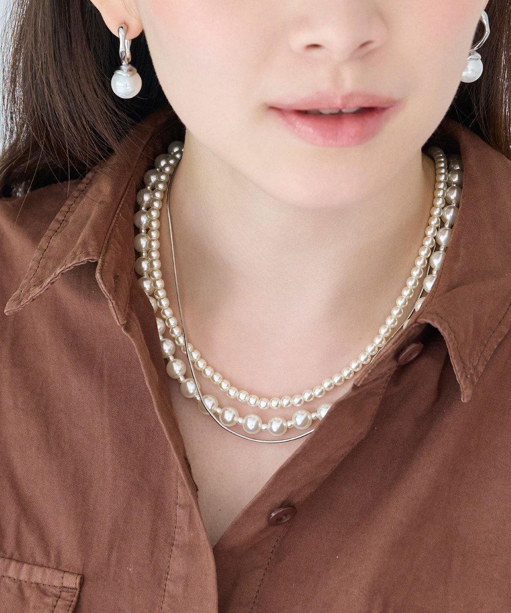 【フィービィー/phoebe】の3連ハンサムパールチェーンネックレス 人気、トレンドファッション・服の通販 founy(ファニー) 　ファッション　Fashion　レディースファッション　Fashion for Women　ジュエリー　Jewelry　ネックレス　Necklaces & Pendants　アクセサリー　Fashion Accessories　オケージョン　Occasion Wear　シルバー　Silver, Metallic Silver　シンプル　Simple, Minimal　スタイリッシュ　Stylish, Fashionable　チェーン　Chain, Chain Strap　ネックレス　Necklace, Pendant Necklace　パール　Pearl, Pearl Accent　モダン　Modern, Contemporary　 other-1|ID: prp329100004807797 ipo3291000000035582475