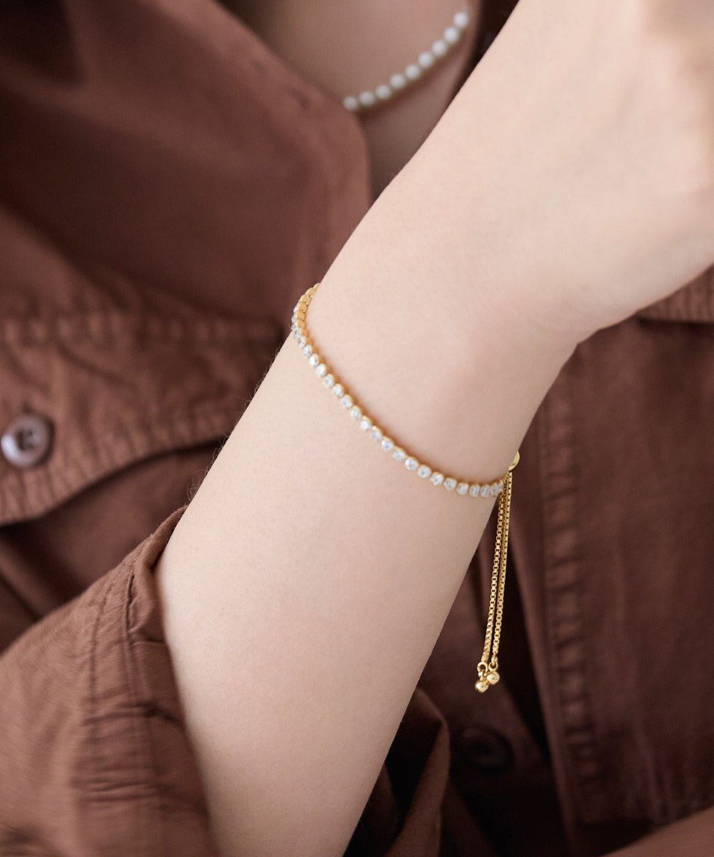 【フィービィー/phoebe】のラインストーンスライドテニスブレスレット ゴールド 人気、トレンドファッション・服の通販 founy(ファニー) 　ファッション　Fashion　レディースファッション　Fashion for Women　ジュエリー　Jewelry　チェーン＆カフブレスレット　Cuff & Chain Bracelets　おすすめ　Recommended / Our Picks　アクセサリー　Fashion Accessories　スタイリッシュ　Stylish, Fashionable　バランス　Balance, Style Balance　ビジュー　Bijou, Jewel-like Accent　ブレスレット　Bracelet, Wristband　リュクス　Luxury, Elegant, High-End, Chic　 other-1|ID: prp329100004807800 ipo3291000000035698620