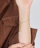 【フィービィー/phoebe】のスリムチェーンパールスライドブレスレット ゴールド 人気、トレンドファッション・服の通販 founy(ファニー) ファッション Fashion レディースファッション Fashion for Women ジュエリー Jewelry チェーン＆カフブレスレット Cuff & Chain Bracelets アクセサリー Fashion Accessories パール Pearl, Pearl Accent フィット Fit, Slim Fit フォーマル Formal, Dressy ブレスレット Bracelet, Wristband エレガント 上品 Elegant thumbnail ゴールド|ID: prp329100004807802 ipo3291000000034888663
