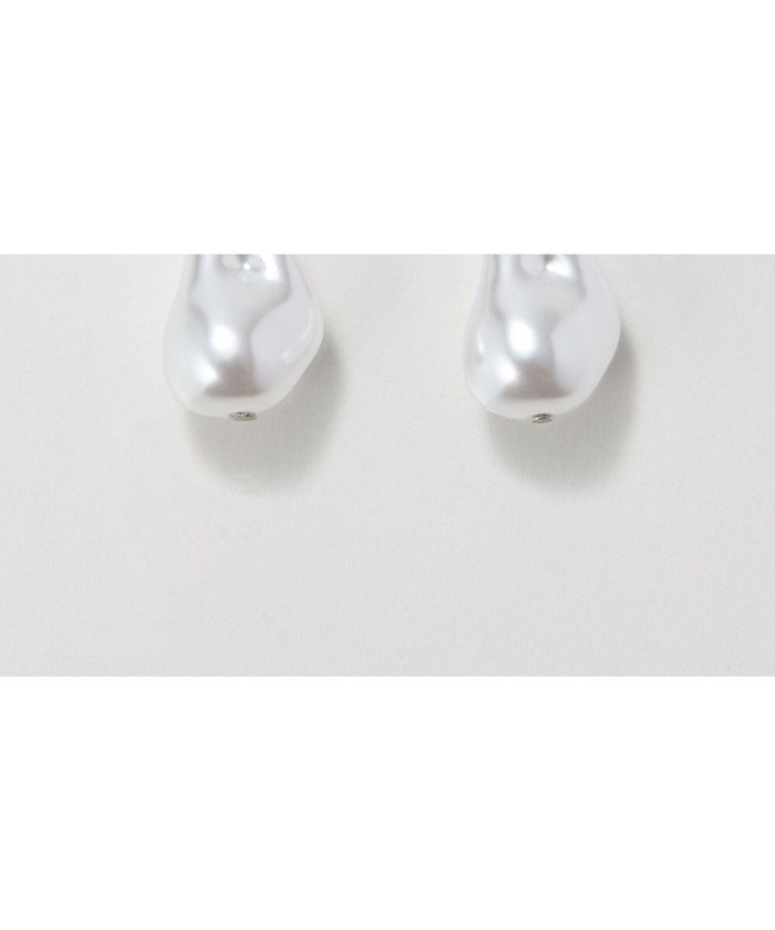 【フィービィー/phoebe】の〈金属アレルギー対応〉バランスバロックパールフープイヤリング シルバー/ステンレス/大ぶり/存在感◎/主役級 インテリア・キッズ・メンズ・レディースファッション・服の通販 founy(ファニー) https://founy.com/ ファッション Fashion レディースファッション Fashion for Women ジュエリー Jewelry ファッションリング Fashion Rings イヤリング・フープ・ドロップタイプ Hoop, Drop & Clip Earrings アクセサリー Fashion Accessories イヤリング Earrings シルバー Silver, Metallic Silver トレンド Trend, Trending Now バロック Baroque, Baroque Design パール Pearl, Pearl Accent フォルム Silhouette, Form フォーマル Formal, Dressy フープ Hoop, Hoop Earrings モチーフ Motif, Design Theme エレガント 上品 Elegant |ID: prp329100004807816 ipo3291000000034888690