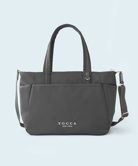 【トッカ/TOCCA】 TRAVERSA MOTHERS TOTE マザーズバッグ人気、トレンドファッション・服の通販 founy(ファニー) ファッション Fashion レディースファッション Fashion for Women バッグ Bags アウトドア Outdoor Clothing キーホルダー Keychain, Key Holder ギャザー Gathered, Ruffled クッション Cushion, Throw Pillow クラウン Crown, Royal Motif 軽量 Lightweight, Ultra Light シンプル Simple, Minimal ジップ Zip, Zipper 財布 Wallet, Purse チャーム Charm, Pendant トリミング Trimming, Decorative Edge フェミニン Feminine, Girly ポケット Pocket, Pocket Detail マグネット Magnet, Magnetic Closure ラップ Wrap, Wrap Design 旅行 Travel ビジネス 仕事 通勤 Business / Work / Commuting |ID:prp329100004807817