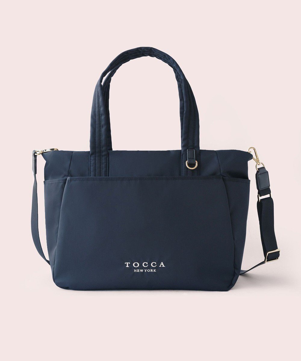 【トッカ/TOCCA】の【WEB&一部店舗限定・環境にやさしい素材】【A4サイズ対応】TRAVERSA MOTHERS TOTE マザーズバッグ 人気、トレンドファッション・服の通販 founy(ファニー) 　ファッション　Fashion　レディースファッション　Fashion for Women　バッグ　Bags　アウトドア　Outdoor Clothing　キーホルダー　Keychain, Key Holder　ギャザー　Gathered, Ruffled　クッション　Cushion, Throw Pillow　クラウン　Crown, Royal Motif　軽量　Lightweight, Ultra Light　シンプル　Simple, Minimal　ジップ　Zip, Zipper　財布　Wallet, Purse　チャーム　Charm, Pendant　トリミング　Trimming, Decorative Edge　フェミニン　Feminine, Girly　ポケット　Pocket, Pocket Detail　マグネット　Magnet, Magnetic Closure　ラップ　Wrap, Wrap Design　旅行　Travel　ビジネス 仕事 通勤　Business / Work / Commuting　 other-1|ID: prp329100004807817 ipo3291000000035202459