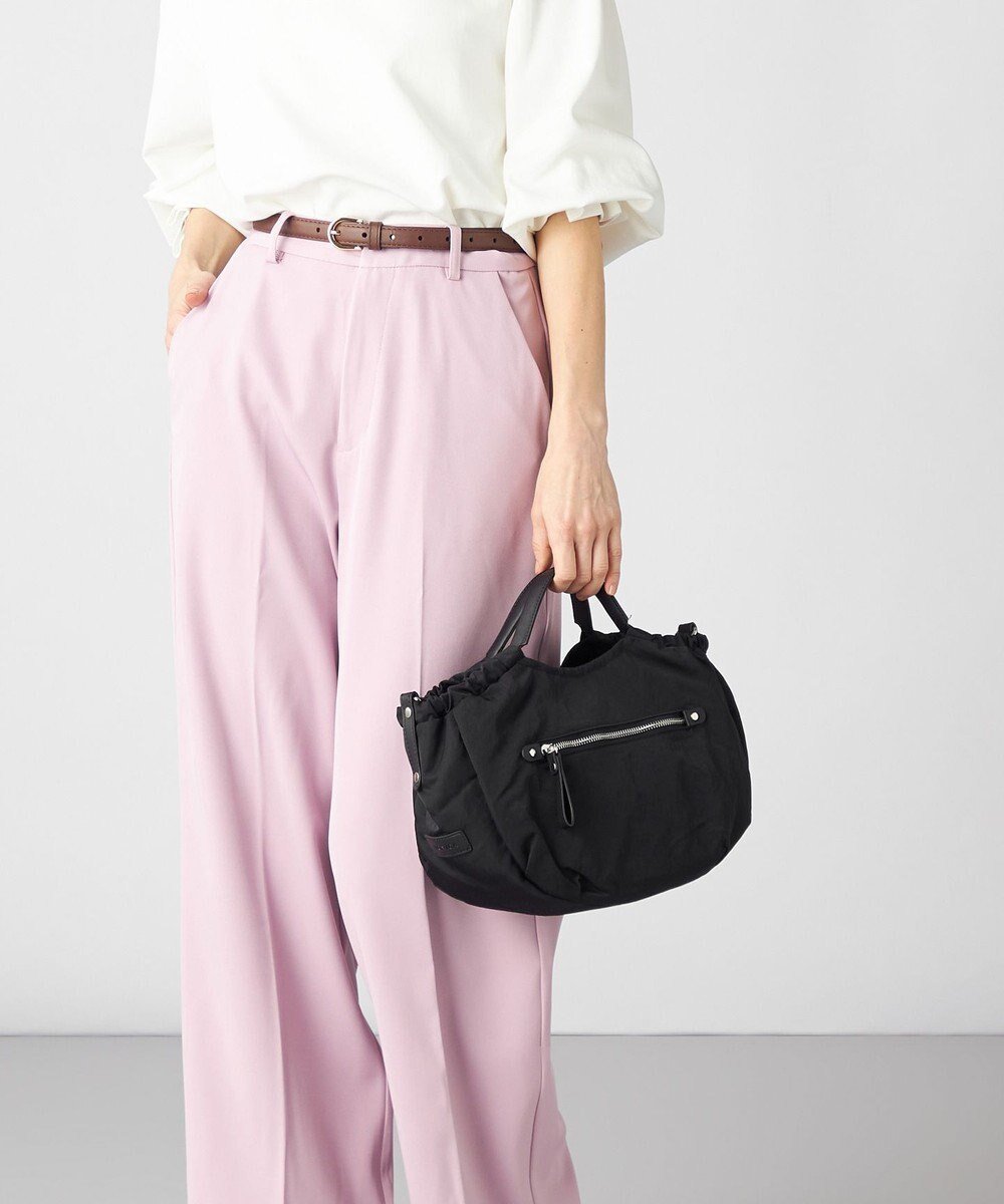 【ラ バガジェリー/LA BAGAGERIE】の【MONICA】サイドギャザー2WAYトートバッグ Sサイズ インテリア・キッズ・メンズ・レディースファッション・服の通販 founy(ファニー) 　ファッション　Fashion　レディースファッション　Fashion for Women　バッグ　Bags　ギャザー　Gathered, Ruffled　スマート　Smart, Elegant　フォルム　Silhouette, Form　ベーシック　Basic, Essential　ポケット　Pocket, Pocket Detail　マグネット　Magnet, Magnetic Closure　ブラック|ID: prp329100004808807 ipo3291000000034898234