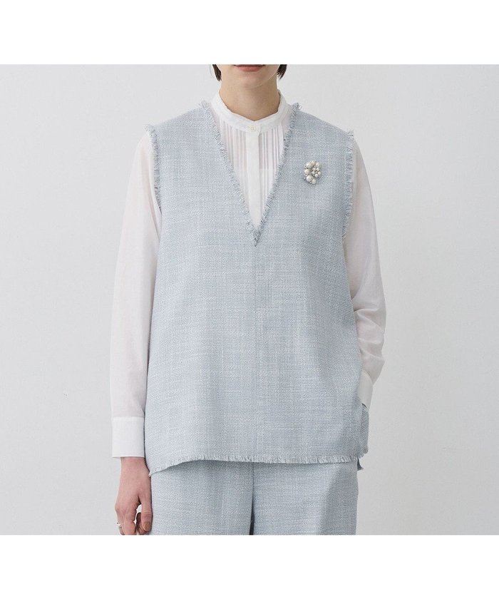 【アイシービー/iCB】のライトスラブツイード Vネックジレ インテリア・キッズ・メンズ・レディースファッション・服の通販 founy(ファニー) https://founy.com/ ファッション Fashion レディースファッション Fashion for Women アウター Coat / Outerwear Collection トップス・カットソー Cut & Sew Tops ベスト&ジレ / 重ね着スタイル Vests & Gilets Vネックトップス V-Neck Tops / V-Cut Neckline Shirts 春 Spring カットソー Cut and Sewn Top ジャケット Jacket, Outerwear スリット Slit, Slit Detail セットアップ Set-Up, Coordinated Outfit ツイード Twill, Twill Weave デニム Denim, Jeans Material ブローチ Brooch, Pin Brooch ベスト Vest, Waistcoat ボトム Bottoms, Lower Wear ポケット Pocket, Pocket Detail ミックス Mix, Mixed Style ワイド Wide, Wide Fit S/S・春夏 SS, Spring/Summer, Warm Season おすすめ Recommended / Our Picks 夏 Summer エレガント 上品 Elegant セレモニー Ceremony ビジネス 仕事 通勤 Business / Work / Commuting 2026年 2026 |ID: prp329100004808810 ipo3291000000034898244