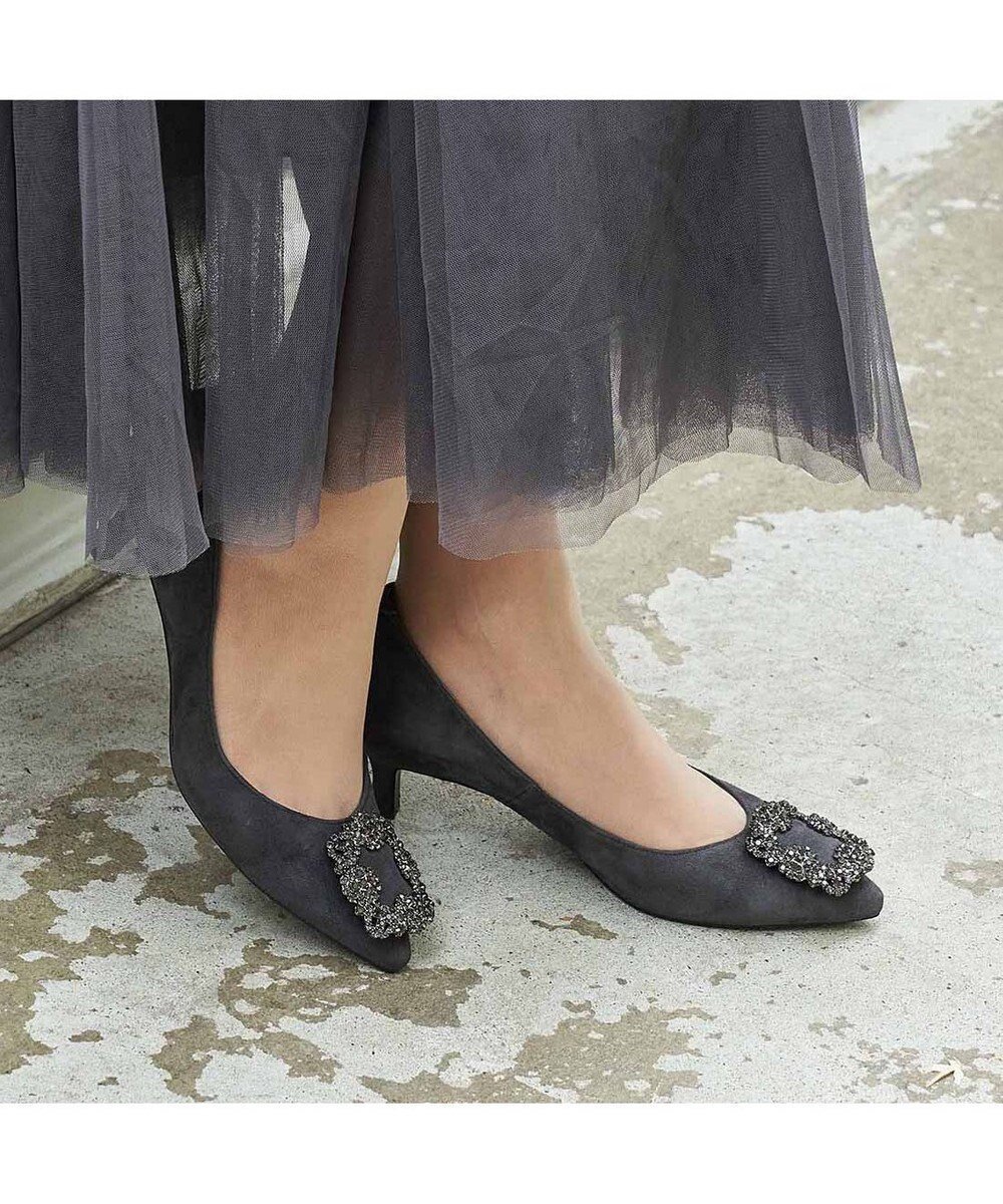 【モード エ ジャコモ/MODE ET JACOMO】のMODE ET JACOMO ビジューバックルパンプス インテリア・キッズ・メンズ・レディースファッション・服の通販 founy(ファニー) 　ファッション　Fashion　レディースファッション　Fashion for Women　バッグ　Bags　おすすめ　Recommended / Our Picks　オケージョン　Occasion Wear　シューズ　Shoes, Footwear　デニム　Denim, Jeans Material　ビジュー　Bijou, Jewel-like Accent　ワンポイント　One Point, Statement Accent　ビジネス 仕事 通勤　Business / Work / Commuting　日本製　Made In Japan　結婚式　Wedding　ダークグレースエード|ID: prp329100004811107 ipo3291000000034921837