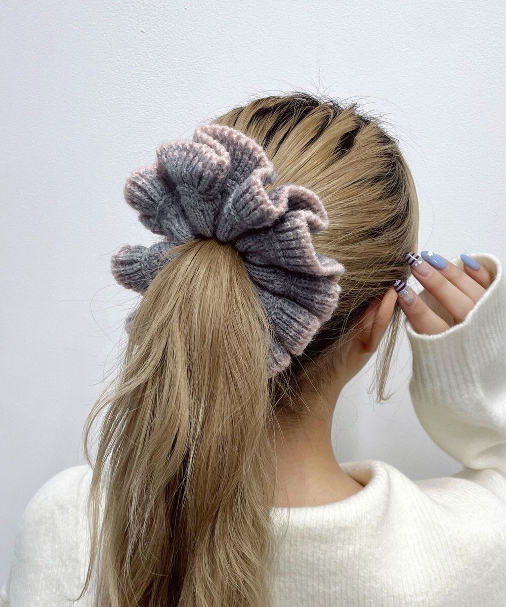 【ウィゴー/WEGO】のLパイピングニットシュシュ インテリア・キッズ・メンズ・レディースファッション・服の通販 founy(ファニー) 　ファッション　Fashion　レディースファッション　Fashion for Women　トップス・カットソー　Cut & Sew Tops　ニット　Knit Tops & Sweaters　シュシュ&ヘアアクセ/ヘアアレンジ　Scrunchies & Hair Accessories　おすすめ　Recommended / Our Picks　アクセサリー　Fashion Accessories　スマホ　Smartphone, Mobile Device　A/W・秋冬　Autumn/Winter　ライトグレー|ID: prp329100004811184 ipo3291000000034922393