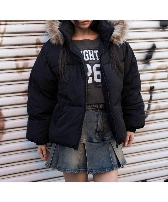 【ウィゴー/WEGO】の3WAYファーフードパファーブルゾン インテリア・キッズ・メンズ・レディースファッション・服の通販 founy(ファニー) https://founy.com/ ファッション Fashion レディースファッション Fashion for Women アウター Coat / Outerwear Collection レディースジャケット・軽アウター Jackets ブルゾンジャケット・スポーティアウター Blouson Jackets 春 Spring 秋 Autumn ガーリー Girly, Feminine Style ジャケット Jacket, Outerwear スマホ Smartphone, Mobile Device デニム Denim, Jeans Material 長袖 Long Sleeve, Full Sleeve パターン Pattern, Design Print ブルゾン Blouson, Bomber Jacket 防寒 Cold Protection, Winter-Ready ミニスカート Mini Skirt, Short Skirt ワイド Wide, Wide Fit 冬 Winter / This Winter A/W・秋冬 Autumn/Winter おすすめ Recommended / Our Picks |ID: prp329100004811191 ipo3291000000035549185