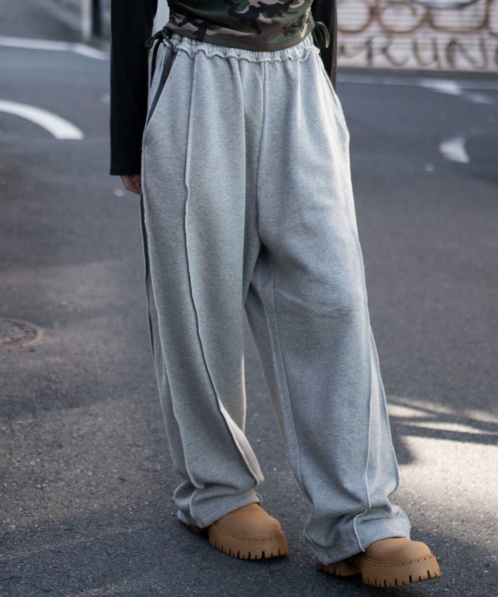 【ウィゴー/WEGO】の【ユニセックス着用ITEM/ウエストゴム】スウィッチングスウェットパンツ インテリア・キッズ・メンズ・レディースファッション・服の通販 founy(ファニー) 　ファッション　Fashion　レディースファッション　Fashion for Women　パンツ　Pants & Trousers　春　Spring　秋　Autumn　ジャケット　Jacket, Outerwear　スニーカー　Sneakers, Trainers　スマホ　Smartphone, Mobile Device　セットアップ　Set-Up, Coordinated Outfit　デニム　Denim, Jeans Material　定番　Standard, Basic Item　バランス　Balance, Style Balance　パーカー　Hoodie, Parka　ベーシック　Basic, Essential　リラックス　Relax, Relaxed Fit　冬　Winter / This Winter　S/S・春夏　SS, Spring/Summer, Warm Season　プチプライス・低価格　Affordable / Budget Price　夏　Summer　2026年　2026　杢グレー|ID: prp329100004811204 ipo3291000000034922497