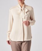 【ポール スミス/Paul Smith】のサテン ボウタイ ブラウス 人気、トレンドファッション・服の通販 founy(ファニー) ファッション Fashion レディースファッション Fashion for Women トップス・カットソー Cut & Sew Tops シャツ・ブラウス・オフィスカジュアル Elegant Blouses & Button-Ups エレガント 上品 Elegant サテン Satin, Glossy Fabric フォーマル Formal, Dressy 夏 Summer S/S・春夏 SS, Spring/Summer, Warm Season A/W・秋冬 Autumn/Winter thumbnail オフホワイト|ID: prp329100004811216 ipo3291000000034922551