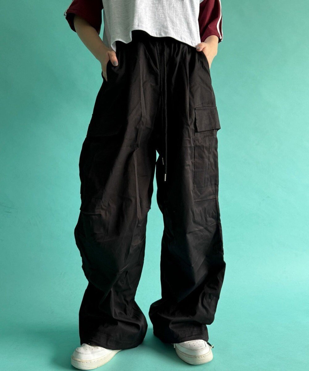 【ウィゴー/WEGO】の【ウエストゴム】イージーカーゴパンツ インテリア・キッズ・メンズ・レディースファッション・服の通販 founy(ファニー) 　ファッション　Fashion　レディースファッション　Fashion for Women　パンツ　Pants & Trousers　カーゴパンツ　Cargo Pants, Utility Pants　ショート　Short, Short Length　ストレート　Straight, Straight Cut　スマホ　Smartphone, Mobile Device　ドローコード　Drawcord, Drawstring Cord　冬　Winter / This Winter　夏　Summer　春　Spring　S/S・春夏　SS, Spring/Summer, Warm Season　秋　Autumn　ブラック|ID: prp329100004813784 ipo3291000000034959280