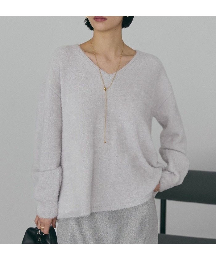 【アメリカンホリック/AMERICAN HOLIC】のVネックフェアリーニットプルオーバー インテリア・キッズ・メンズ・レディースファッション・服の通販 founy(ファニー) https://founy.com/ ファッション Fashion レディースファッション Fashion for Women トップス・カットソー Cut & Sew Tops ニット Knit Tops & Sweaters カジュアルプルオーバー・ニットトップス Pullovers & Knit Tops / Casual Pullovers Vネックトップス V-Neck Tops / V-Cut Neckline Shirts アメリカン American Style スタイリッシュ Stylish, Fashionable セーター Sweater, Knitwear フェザー Feather, Feather Detail フレア Flare, Flared ポケット Pocket, Pocket Detail A/W・秋冬 Autumn/Winter おすすめ Recommended / Our Picks |ID: prp329100004814838 ipo3291000000035537165