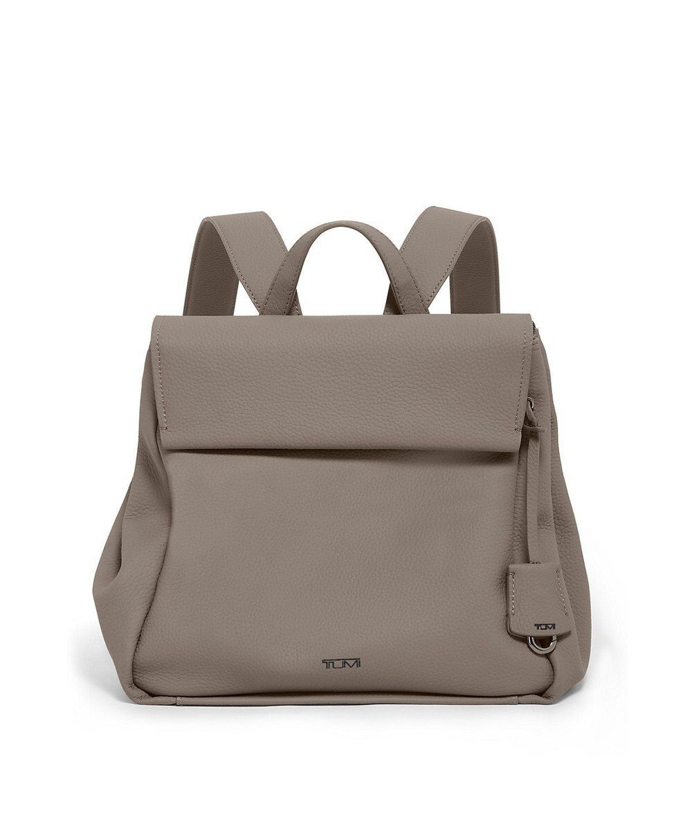 【トゥミ/TUMI】のリュック レディス GEORGICA 「フェアリア」バックパック インテリア・キッズ・メンズ・レディースファッション・服の通販 founy(ファニー) 　ファッション　Fashion　レディースファッション　Fashion for Women　バッグ　Bags　アクセサリー　Fashion Accessories　エレガント 上品　Elegant　コレクション　Collection, Seasonal Line　コンパクト　Compact, Small Size　ダウン　Down, Puffer　チャーム　Charm, Pendant　トラベル　Travel, Travel Gear　ドレープ　Drape, Draping Fabric　なめらか　Smooth, Silky Texture　フラップ　Flap, Flap Pocket　マグネット　Magnet, Magnetic Closure　リュック　Backpack, Rucksack　ループ　Loop, Loop Knit　ビジネス 仕事 通勤　Business / Work / Commuting　TAUPE|ID: prp329100004817211 ipo3291000000034992357