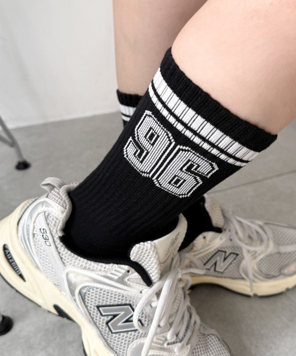 【ウィゴー/WEGO】のナンバリングラインリブソックス インテリア・キッズ・メンズ・レディースファッション・服の通販 founy(ファニー) 　ファッション　Fashion　レディースファッション　Fashion for Women　ソックス&靴下　Socks & Hosiery　レッグウェア・ストッキング　Legwear & Hosiery　スニーカー　Sneakers, Trainers　スマホ　Smartphone, Mobile Device　ソックス　Socks, Hosiery　厚底　Platform Shoes　ブラック|ID: prp329100004818192 ipo3291000000035004550