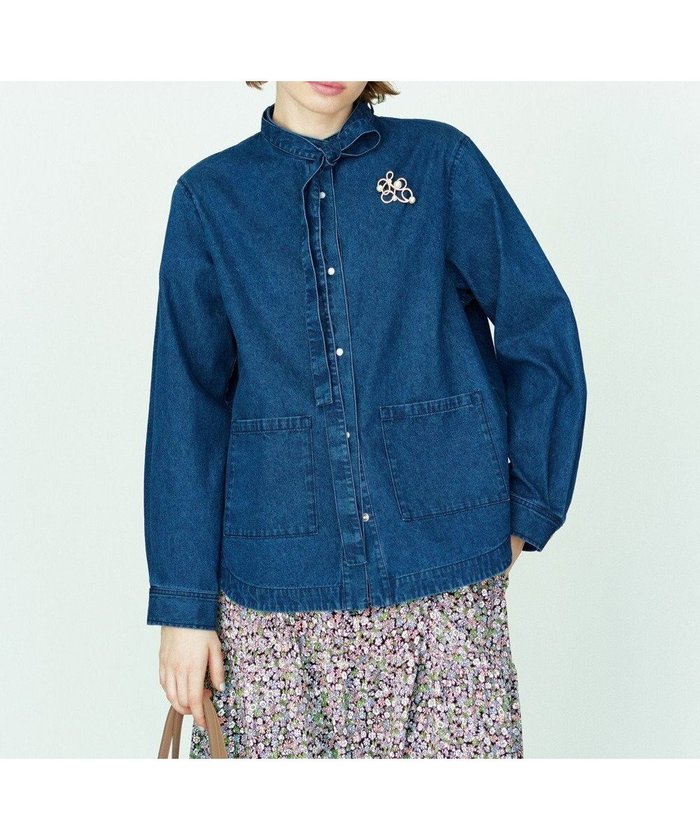 【組曲/KUMIKYOKU】のデニム シャツジャケット インテリア・キッズ・メンズ・レディースファッション・服の通販 founy(ファニー) https://founy.com/ ファッション Fashion レディースファッション Fashion for Women アウター Coat / Outerwear Collection レディースジャケット・軽アウター Jackets デニムジャケット / カジュアルアウター Denim Jackets インナー Innerwear キャミワンピース Cami Dress, Slip Dress ジャケット Jacket, Outerwear タートルネック Turtleneck, High Neck デニム Denim, Jeans Material フォルム Silhouette, Form フリル Frill, Ruffle 羽織 Haori, Light Jacket ミックス Mix, Mixed Style ミリタリー Military, Army Style ヨーク Yoke, Yoke Design リボン Ribbon, Bow ワイド Wide, Wide Fit 冬 Winter / This Winter A/W・秋冬 Autumn/Winter S/S・春夏 SS, Spring/Summer, Warm Season おすすめ Recommended / Our Picks 夏 Summer エレガント 上品 Elegant |ID: prp329100004818209 ipo3291000000035845642