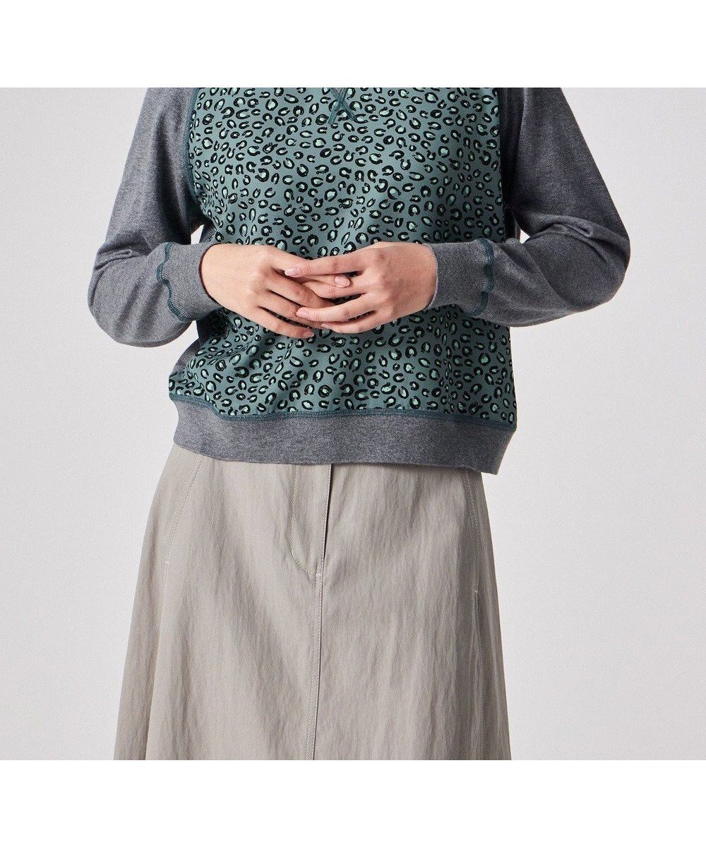 【ポール スミス/Paul Smith】のHorseshoe Leopard コンビ ニット インテリア・キッズ・メンズ・レディースファッション・服の通販 founy(ファニー) 　ファッション　Fashion　レディースファッション　Fashion for Women　トップス・カットソー　Cut & Sew Tops　ニット　Knit Tops & Sweaters　カーディガン　Cardigan, Knitwear　コンビ　Combo, Combination Style　セーター　Sweater, Knitwear　デニム　Denim, Jeans Material　フロント　Front, Front Design　プリント　Print, Printed Pattern　モチーフ　Motif, Design Theme　リラックス　Relax, Relaxed Fit　夏　Summer　S/S・春夏　SS, Spring/Summer, Warm Season　A/W・秋冬　Autumn/Winter　グレイッシュブルー|ID: prp329100004818236 ipo3291000000035004931