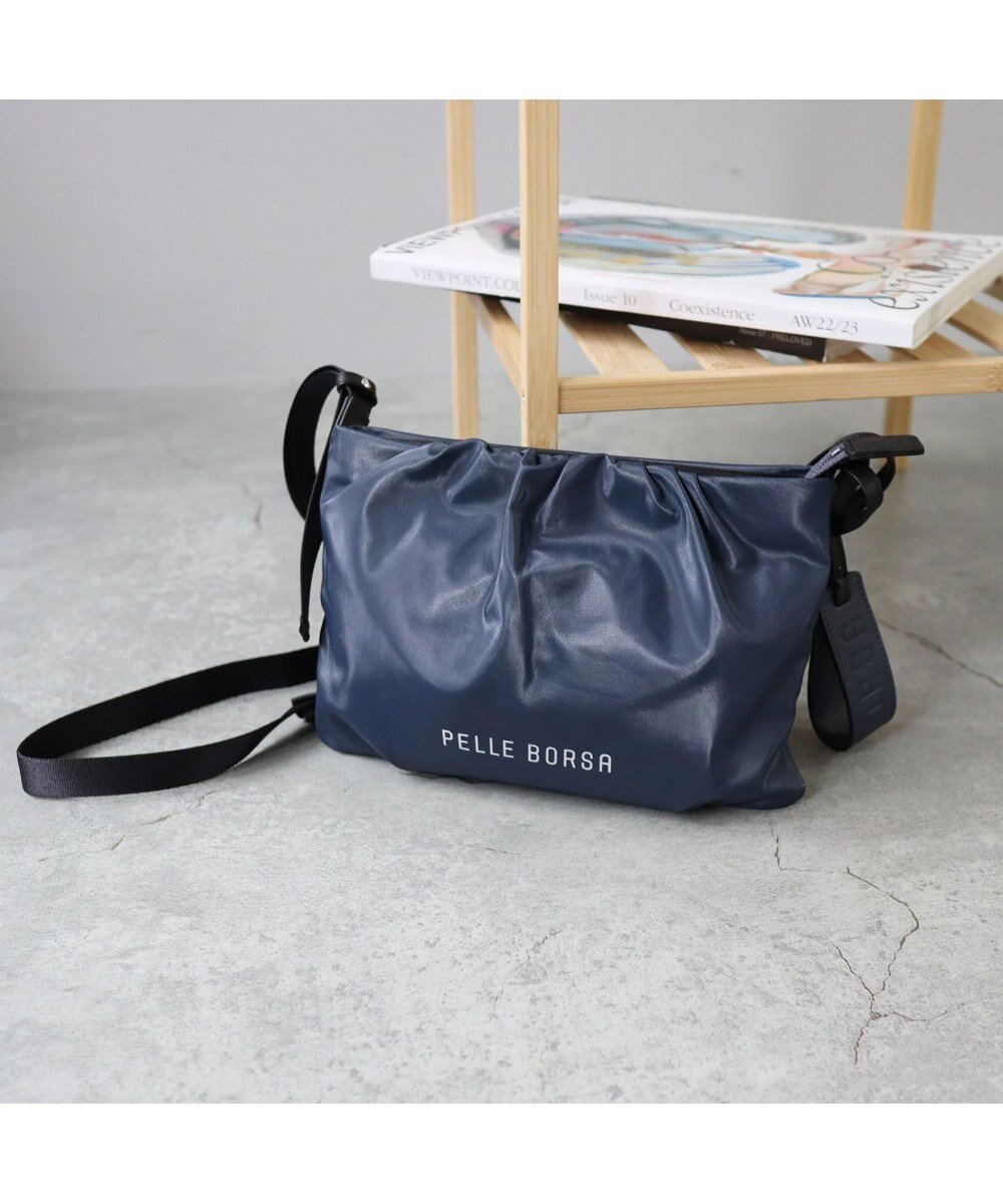 【ペレボルサ/PELLE BORSA】のギャザーボディバッグ Cheers チアーズ 4655 インテリア・キッズ・メンズ・レディースファッション・服の通販 founy(ファニー) 　ファッション　Fashion　レディースファッション　Fashion for Women　ギャザー　Gathered, Ruffled　コンパクト　Compact, Small Size　抗菌　Antibacterial, Bacteria-Resistant　ポケット　Pocket, Pocket Detail　旅行　Travel　エレガント 上品　Elegant　ネイビー|ID: prp329100004818237 ipo3291000000035004934