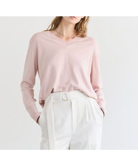 【ベイジ,/BEIGE,】 CHLOR / ウールシルクツイルドッキングVネックニット人気、トレンドファッション・服の通販 founy(ファニー) ファッション Fashion レディースファッション Fashion for Women トップス・カットソー Cut & Sew Tops ニット Knit Tops & Sweaters Vネックトップス V-Neck Tops / V-Cut Neckline Shirts インナー Innerwear 春 Spring 秋 Autumn シルク Silk, 100% Silk シンプル Simple, Minimal ジャケット Jacket, Outerwear センター Center, Center Line セーター Sweater, Knitwear ツイル Twist, Twisted Detail ドッキング Docking, Mixed Material バランス Balance, Style Balance フレア Flare, Flared A/W・秋冬 Autumn/Winter S/S・春夏 SS, Spring/Summer, Warm Season おすすめ Recommended / Our Picks 夏 Summer エレガント 上品 Elegant |ID:prp329100004822680