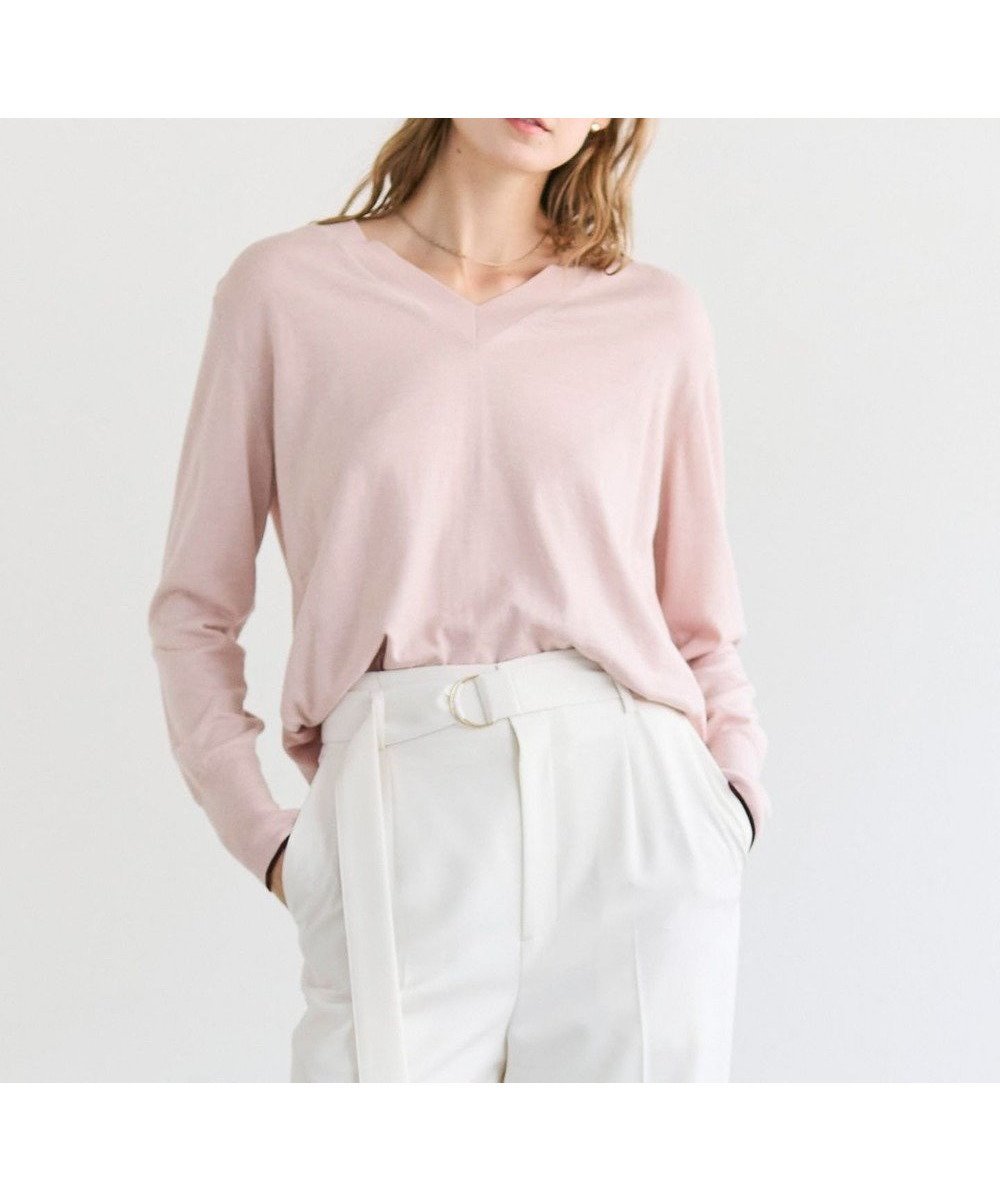 【ベイジ,/BEIGE,】のCHLOR / ウールシルクツイルドッキングVネックニット インテリア・キッズ・メンズ・レディースファッション・服の通販 founy(ファニー) 　ファッション　Fashion　レディースファッション　Fashion for Women　トップス・カットソー　Cut & Sew Tops　ニット　Knit Tops & Sweaters　Vネックトップス　V-Neck Tops / V-Cut Neckline Shirts　インナー　Innerwear　春　Spring　秋　Autumn　シルク　Silk, 100% Silk　シンプル　Simple, Minimal　ジャケット　Jacket, Outerwear　センター　Center, Center Line　セーター　Sweater, Knitwear　ツイル　Twist, Twisted Detail　ドッキング　Docking, Mixed Material　バランス　Balance, Style Balance　フレア　Flare, Flared　A/W・秋冬　Autumn/Winter　S/S・春夏　SS, Spring/Summer, Warm Season　おすすめ　Recommended / Our Picks　夏　Summer　エレガント 上品　Elegant　Pink|ID: prp329100004822680 ipo3291000000035062990