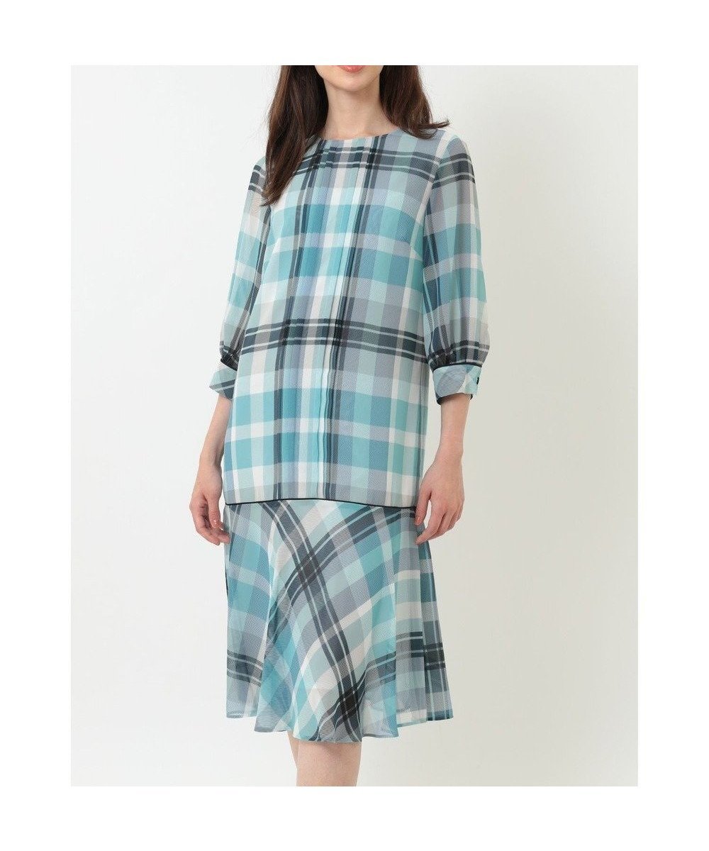 【ダックス/DAKS】のビッグトランスチェックシフォンワンピース インテリア・キッズ・メンズ・レディースファッション・服の通販 founy(ファニー) 　ファッション　Fashion　レディースファッション　Fashion for Women　ワンピース　Dresses　シフォン　Chiffon, Lightweight Fabric　チェック　Check, Plaid, Tartan　フェミニン　Feminine, Girly　プリント　Print, Printed Pattern　ペプラム　Peplum, Flared Hem　夏　Summer　S/S・春夏　SS, Spring/Summer, Warm Season　A/W・秋冬　Autumn/Winter　サックス|ID: prp329100004822686 ipo3291000000035063030