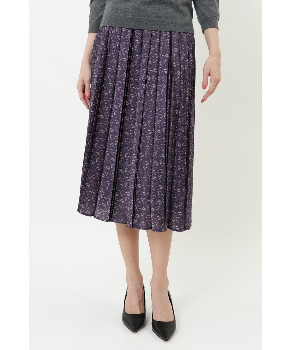 【ダックス/DAKS】のサテンプリントプリーツスカート インテリア・キッズ・メンズ・レディースファッション・服の通販 founy(ファニー) 　ファッション　Fashion　レディースファッション　Fashion for Women　スカート　Skirts　プリーツスカート / 上品フェミニンスタイル　Pleated Skirts　サテン　Satin, Glossy Fabric　ジャケット　Jacket, Outerwear　プリント　Print, Printed Pattern　プリーツ　Pleats, Pleated　ロンドン　London Style, British Inspired　ワイド　Wide, Wide Fit　ワーク　Workwear, Utility Style　エレガント 上品　Elegant　夏　Summer　定番　Standard, Basic Item　S/S・春夏　SS, Spring/Summer, Warm Season　無地　Plain, Solid Color　A/W・秋冬　Autumn/Winter　ダークパープル|ID: prp329100004822689 ipo3291000000035063074