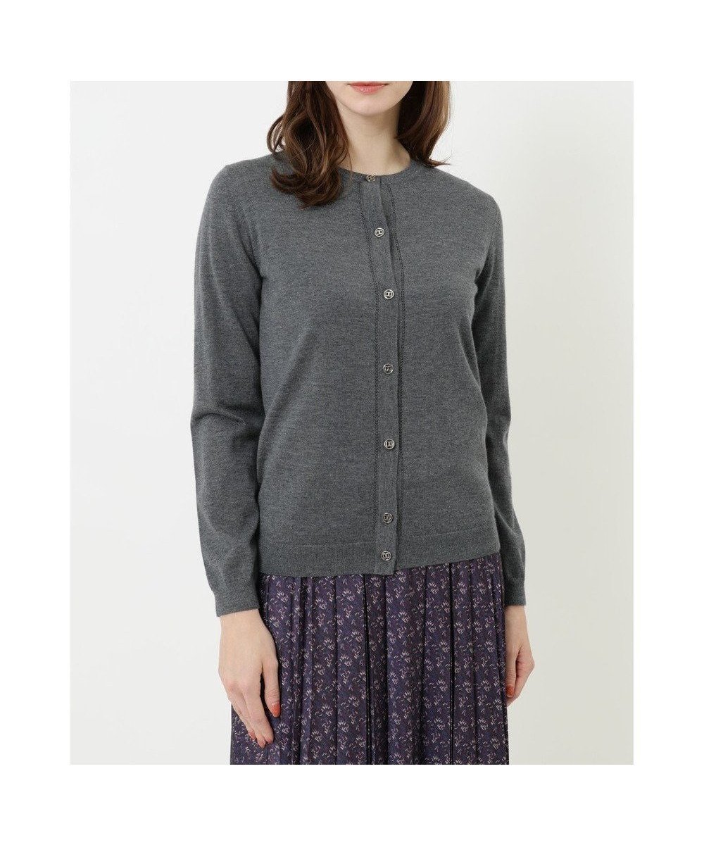 【ダックス/DAKS】のクルーネックウールニットカーディガン インテリア・キッズ・メンズ・レディースファッション・服の通販 founy(ファニー) 　ファッション　Fashion　レディースファッション　Fashion for Women　トップス・カットソー　Cut & Sew Tops　ニット　Knit Tops & Sweaters　カーディガン・羽織り　Layered Style Cardigans　イタリア　Italy　カーディガン　Cardigan, Knitwear　ストレッチ　Stretch, Stretchy Fabric　今季　This Season, Current Season　夏　Summer　S/S・春夏　SS, Spring/Summer, Warm Season　A/W・秋冬　Autumn/Winter　グレー|ID: prp329100004822697 ipo3291000000035063177